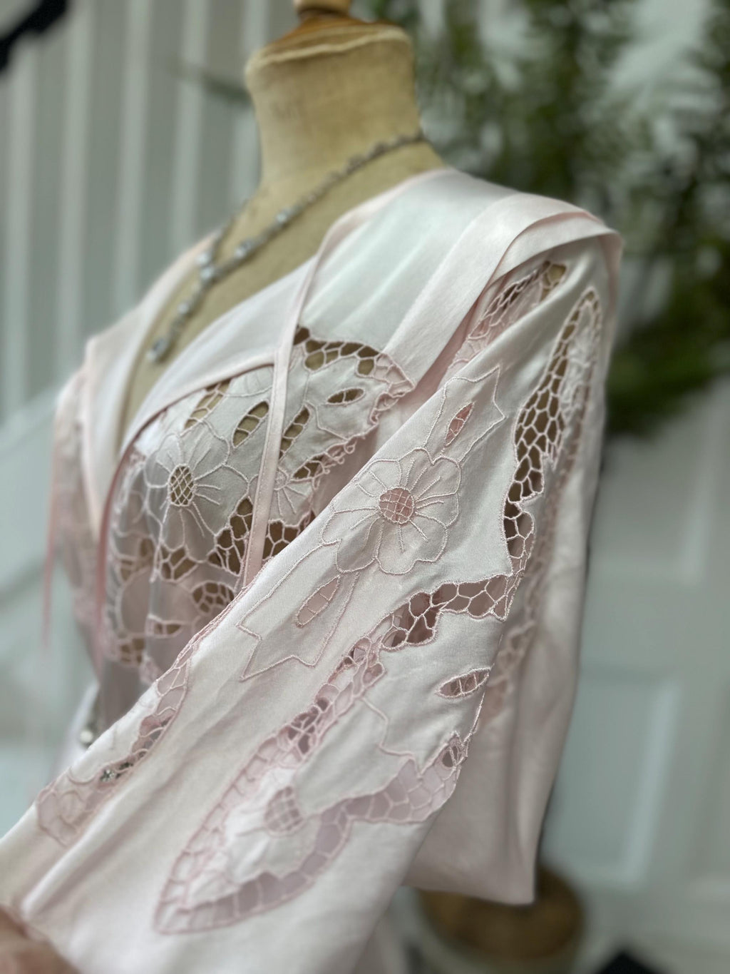 1970s Pink Satin dressing gown with Cutout Lace Loungewear