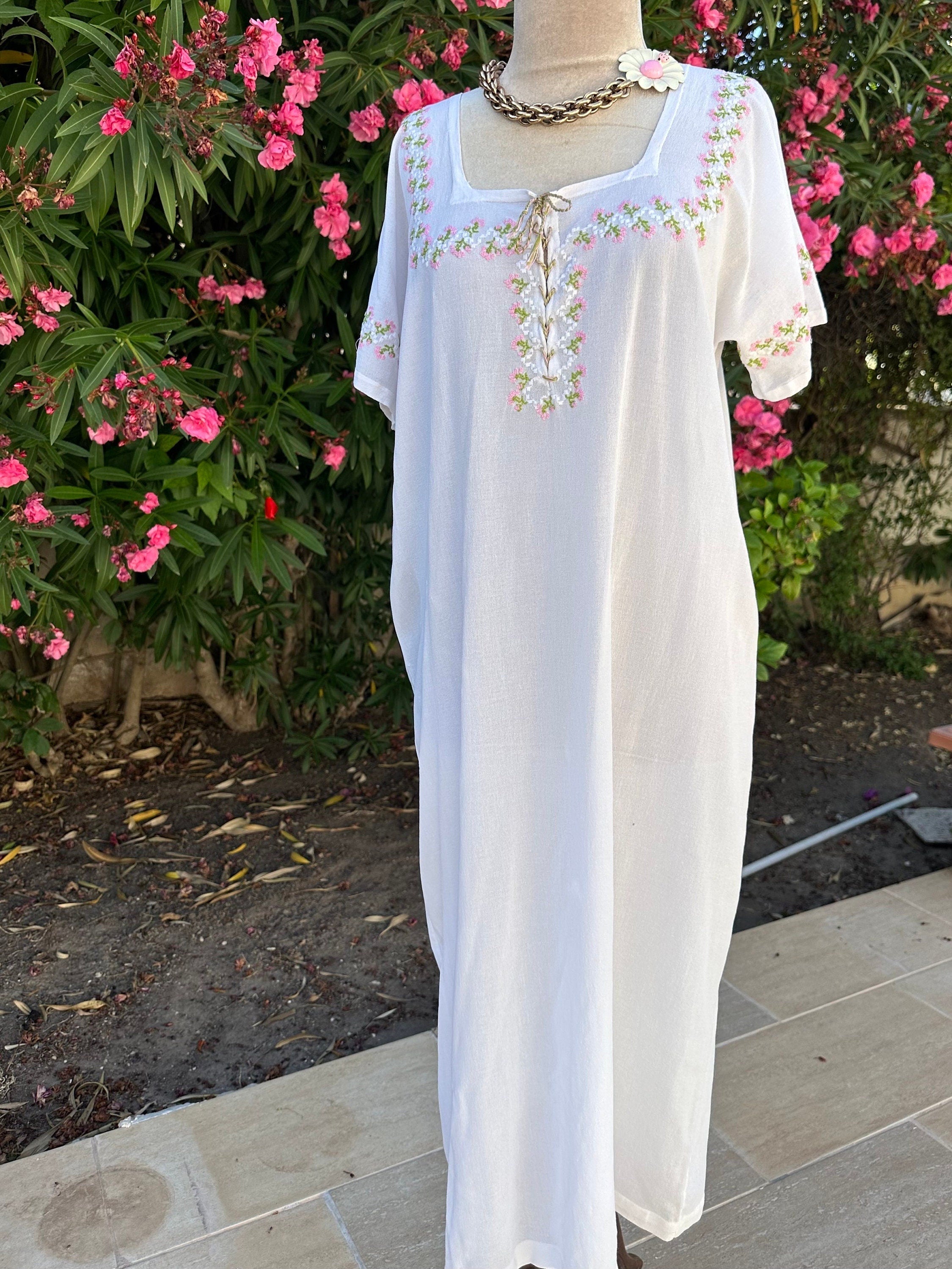 1940 white georgette hand embroidery long smock dress