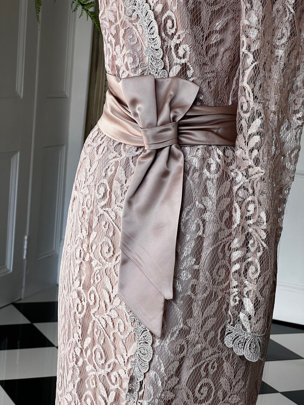 1980s mauve lace  evening dress