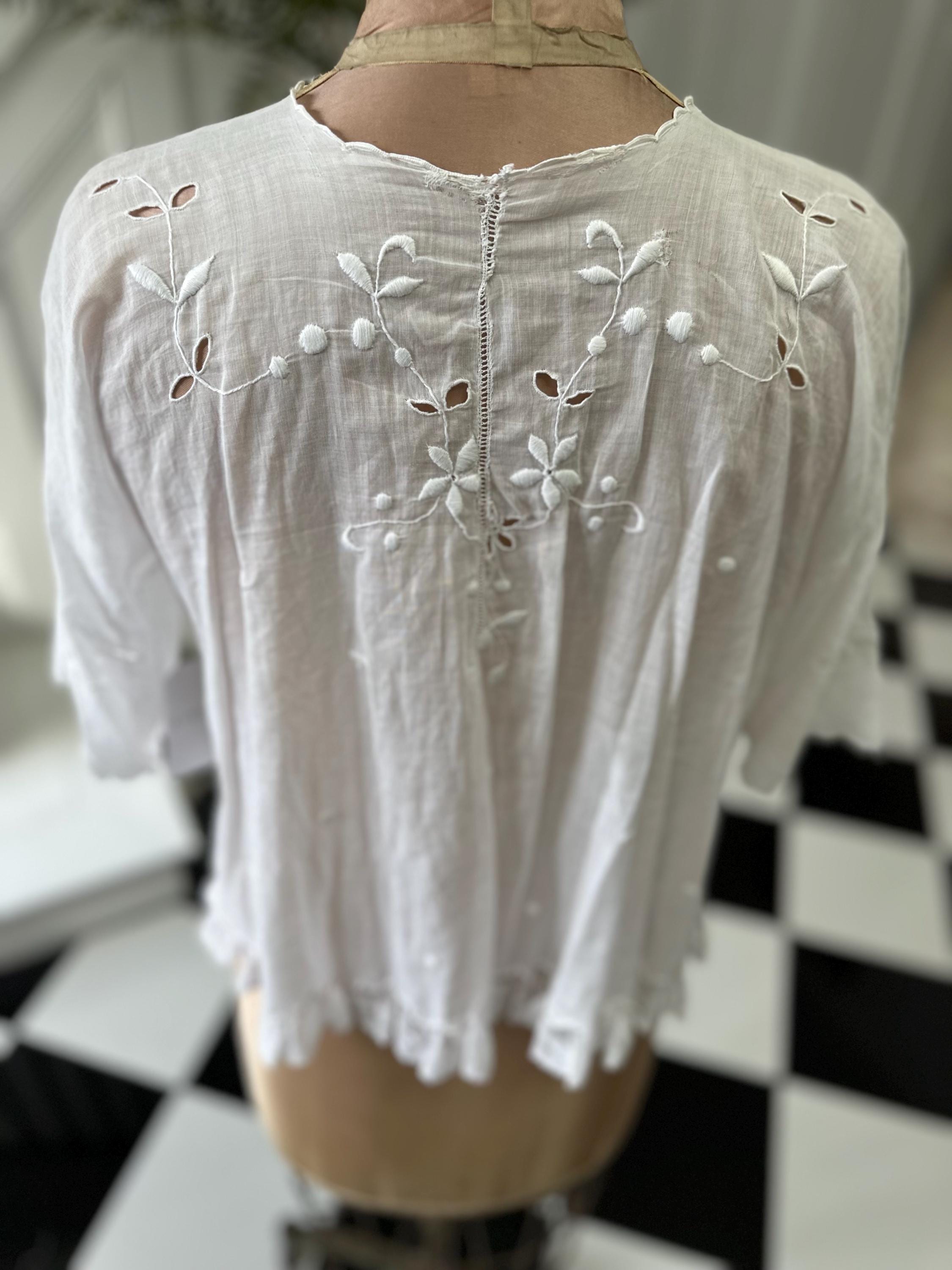 1900 Edwardian white muslin hand embroidered bed jacket