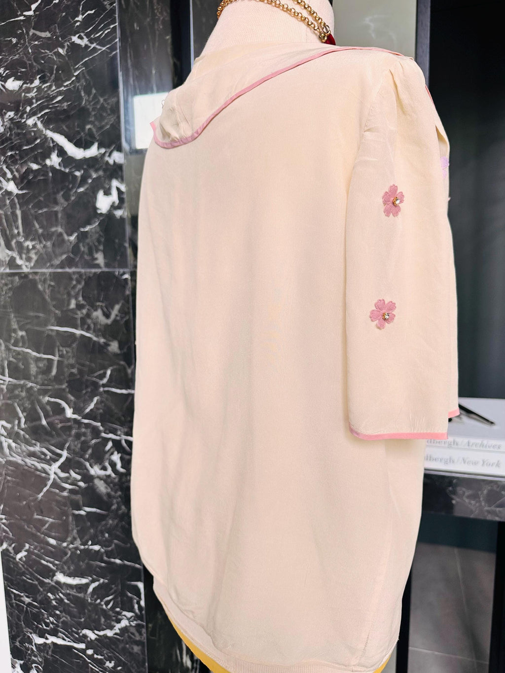 Antique 1930s Silk Bed Jacket – Authentic Art Deco Ruffled Bolero with Floral applique