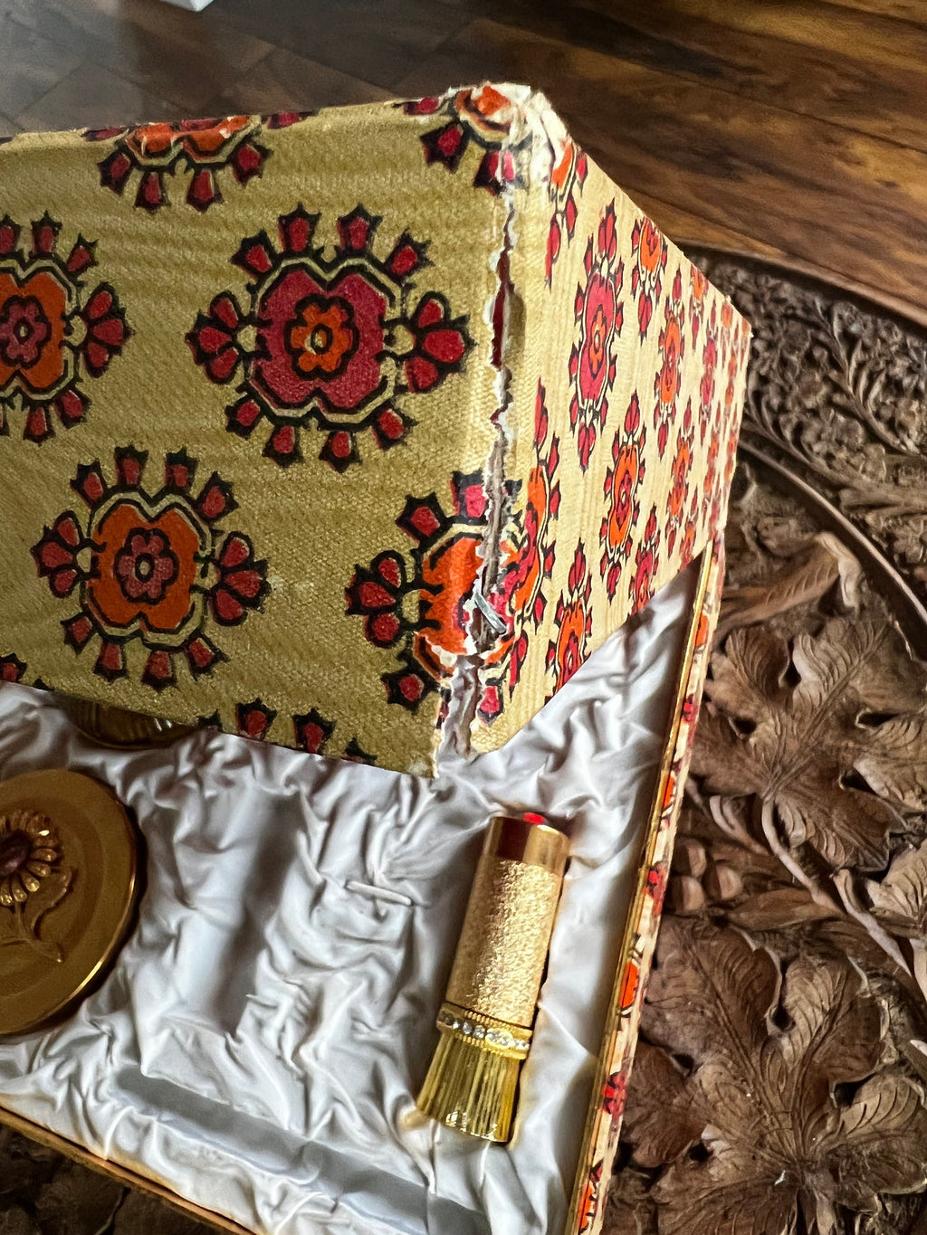 1930s vintage boxed jewelled boudoir set perfume by Myrna Pons