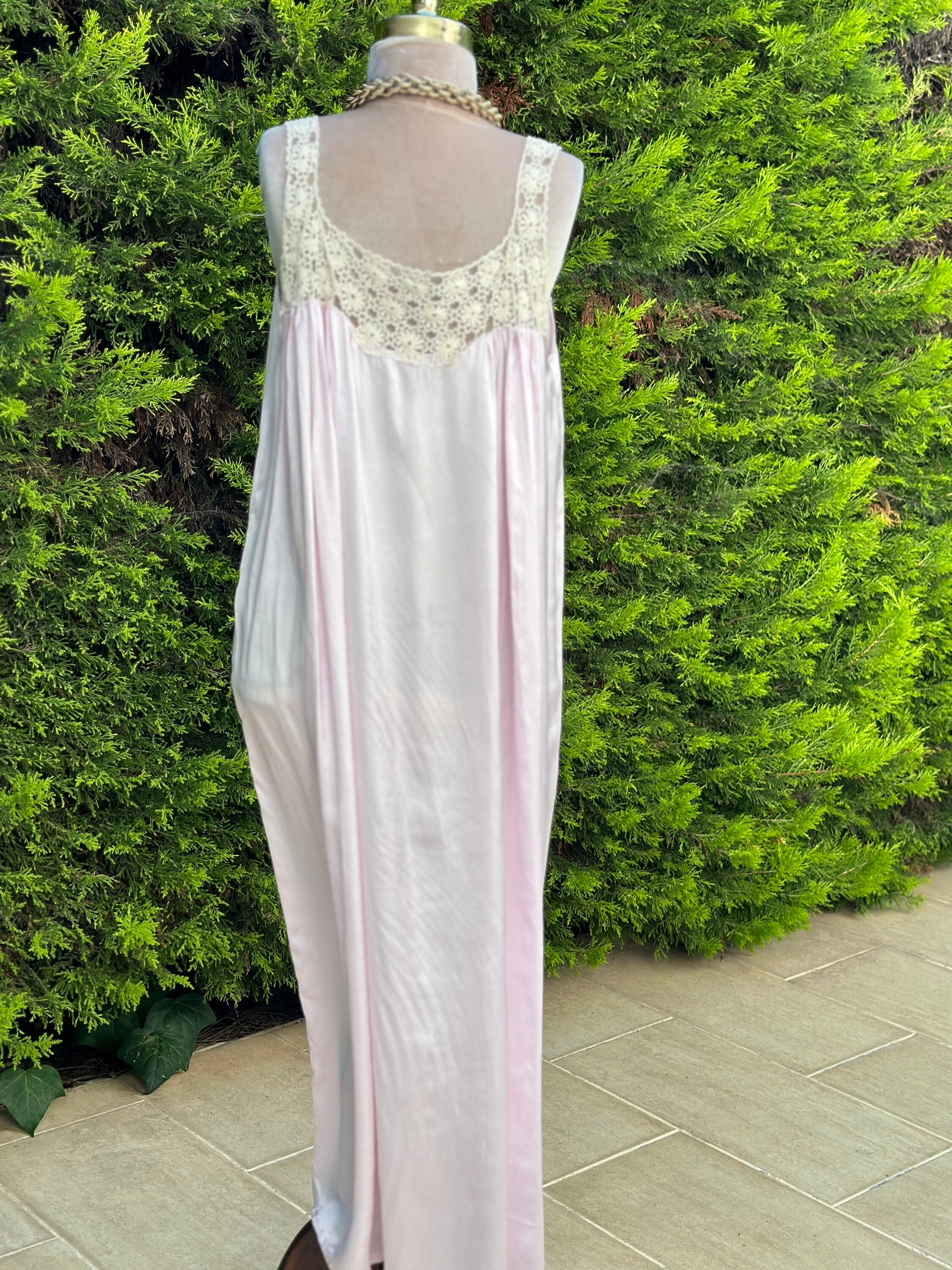 1940s lilac slip dress with fine hand crochet lace top details
