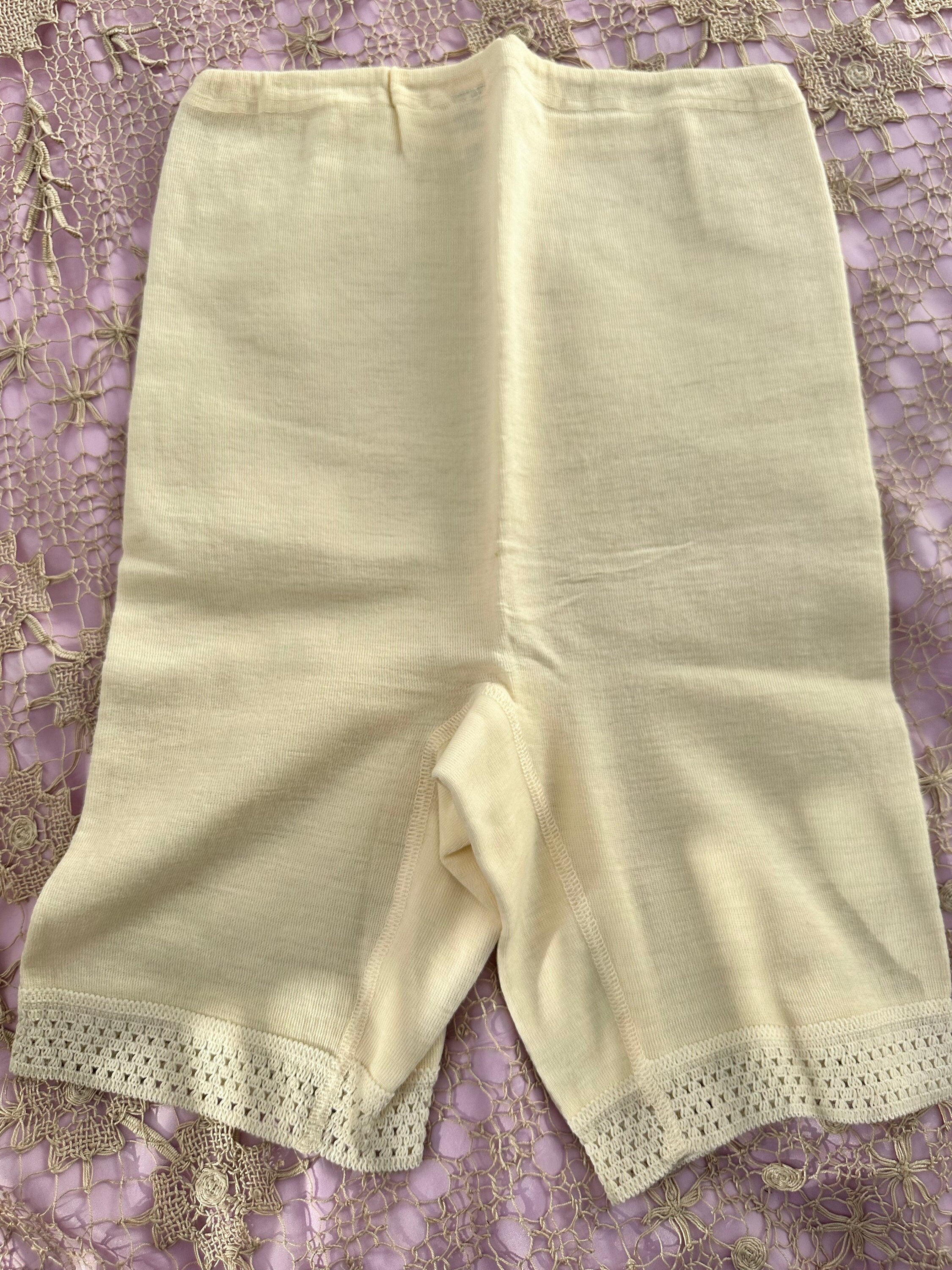 1950s 1960s Wool mix cream winter bloomers knickers long pants new unworn