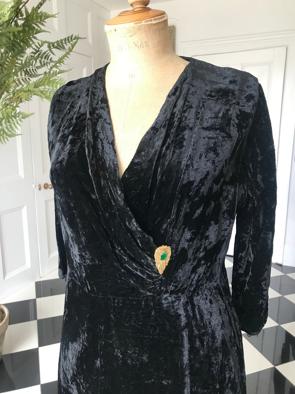 1930 1940s Black velvet dress with gold dress clip