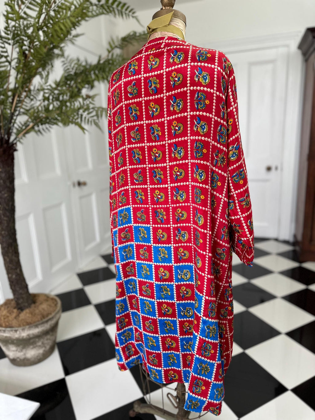 Vintage Silk Reversible Kimono: Upcycled Saree Fabric
