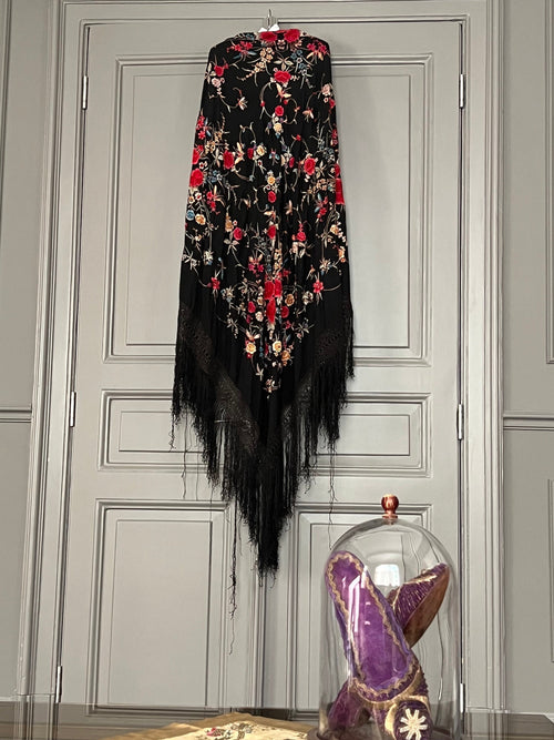1920s piano silk shawl Manila manton shawl