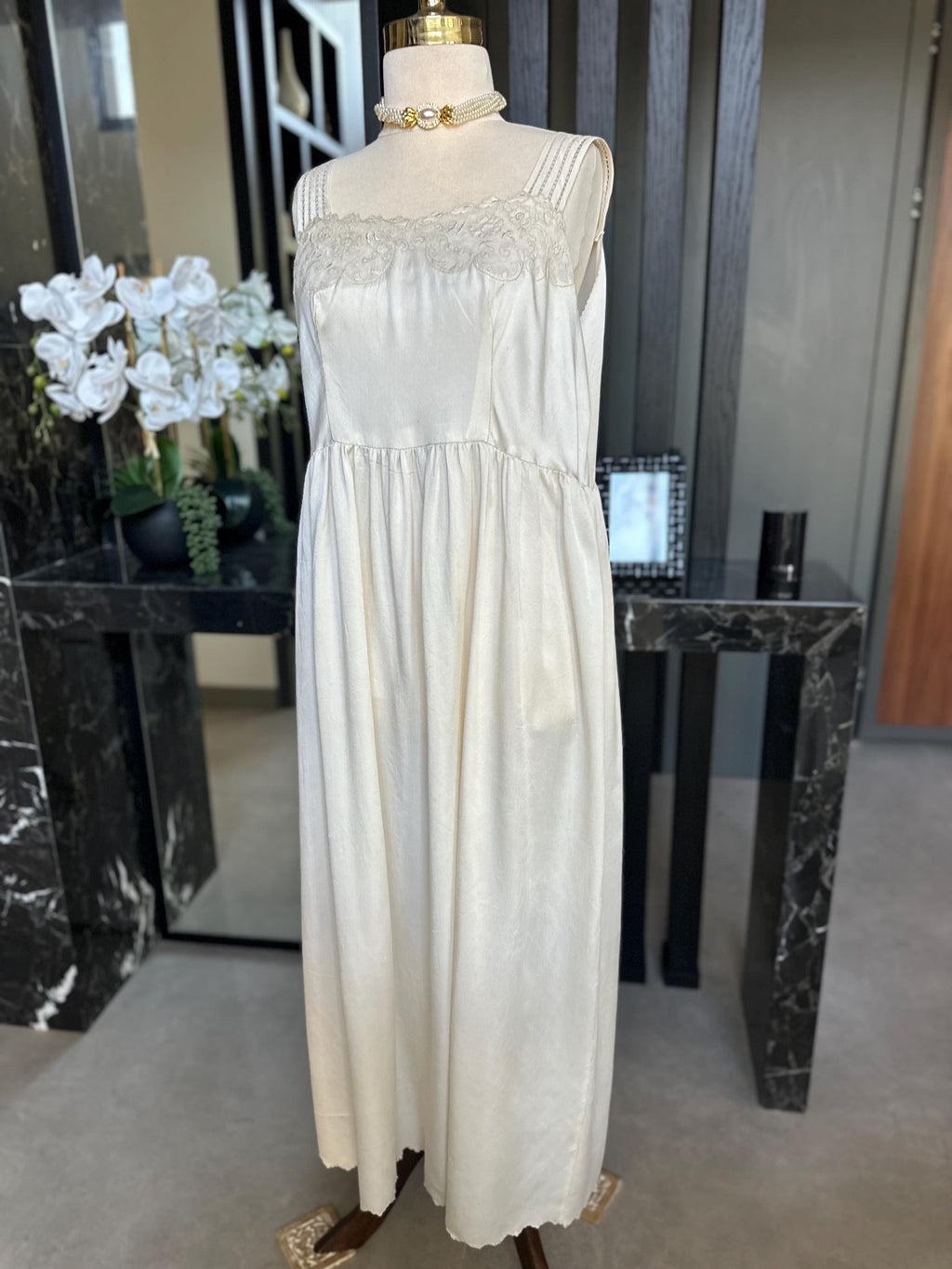 Vintage 1940s cream Silk Slip Dress with hand embroidery  Details