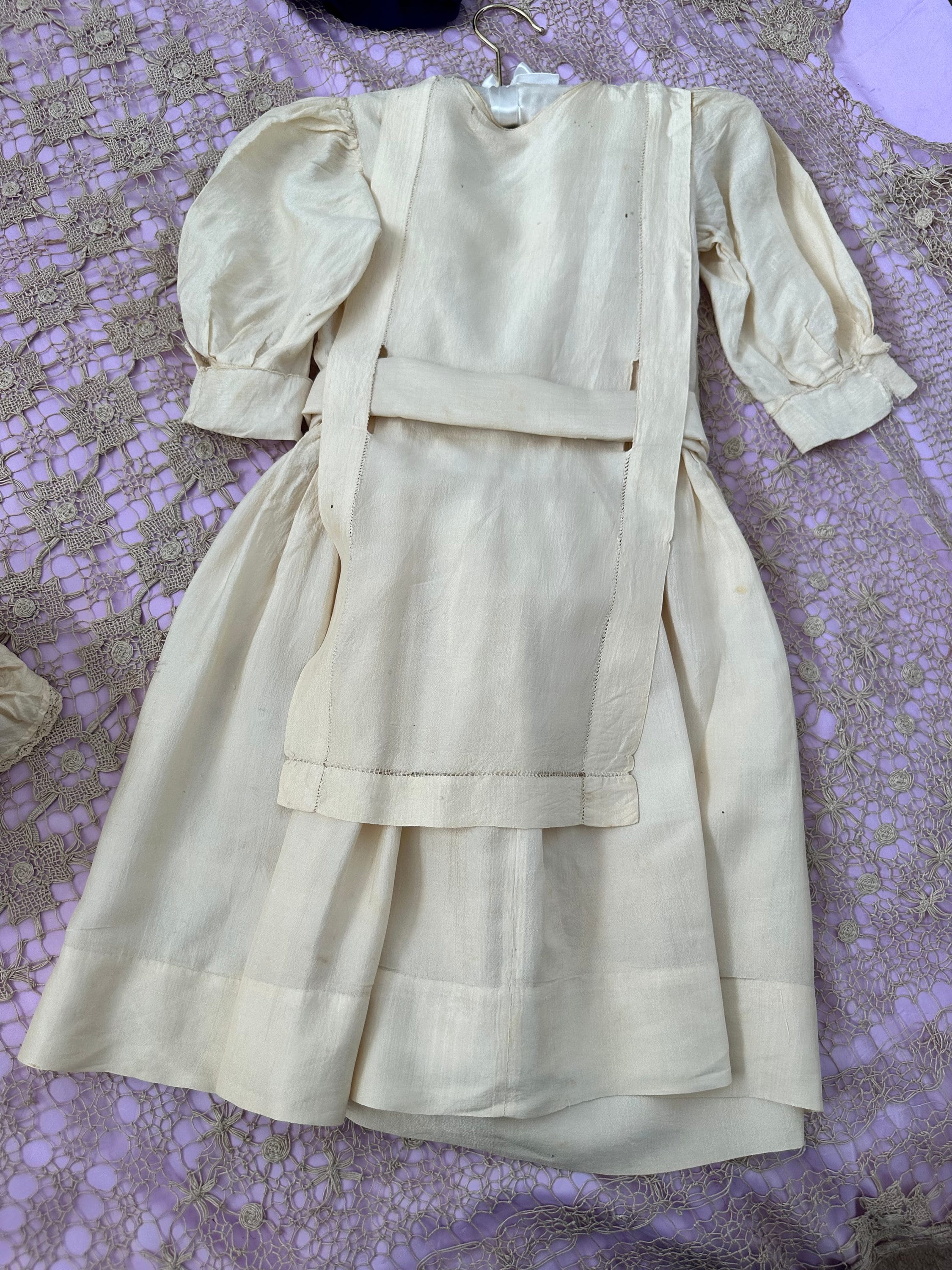 Edwardian 1910s silk little girls dress and bonnet