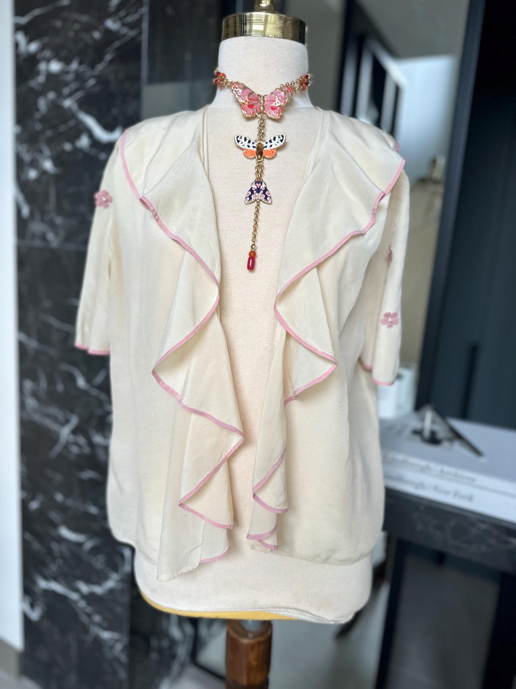 Antique 1930s Silk Bed Jacket – Authentic Art Deco Ruffled Bolero with Floral applique