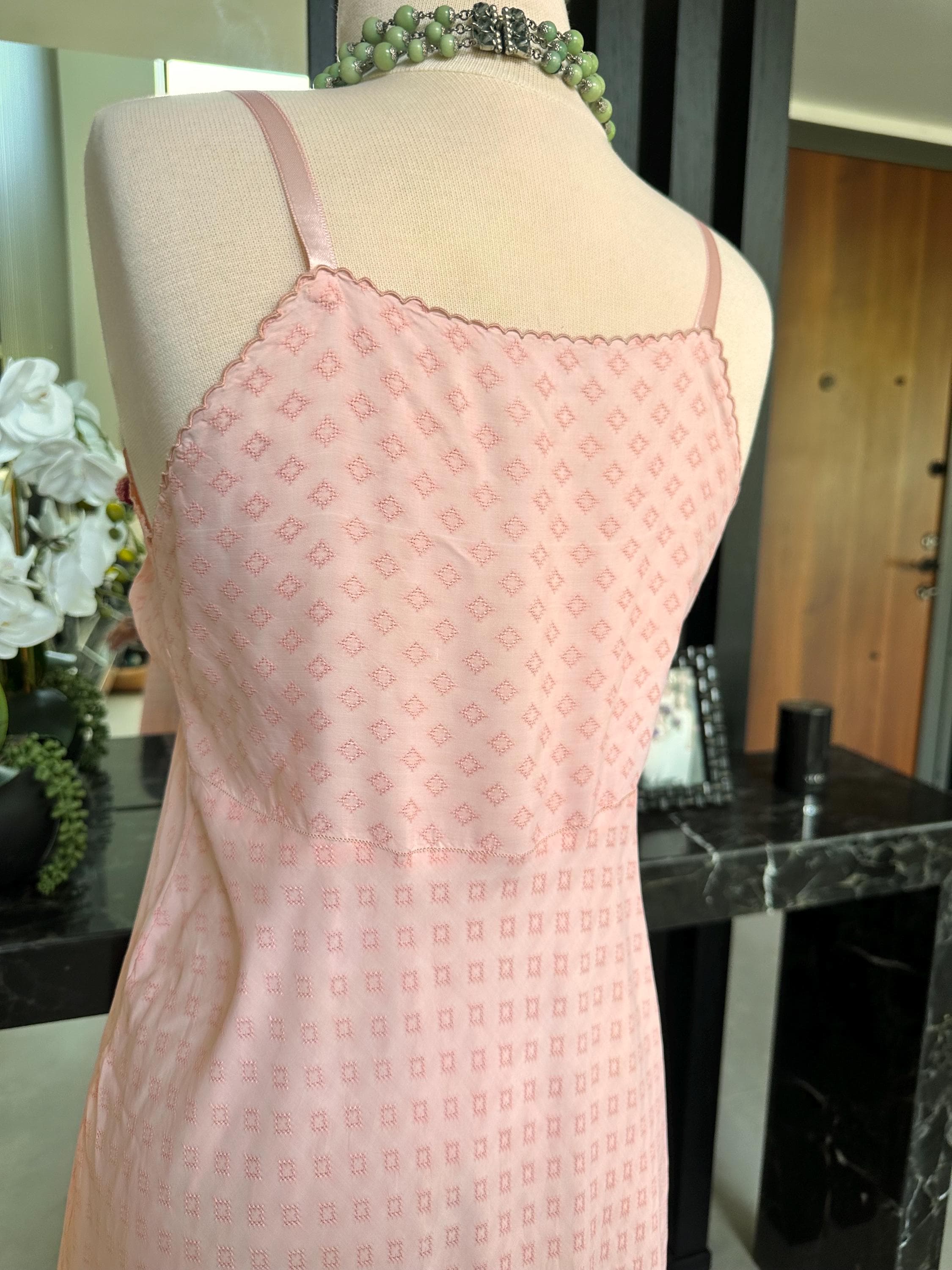1930s Dreamy Pink Silk Slip Dress – 3D crochet Rosettes