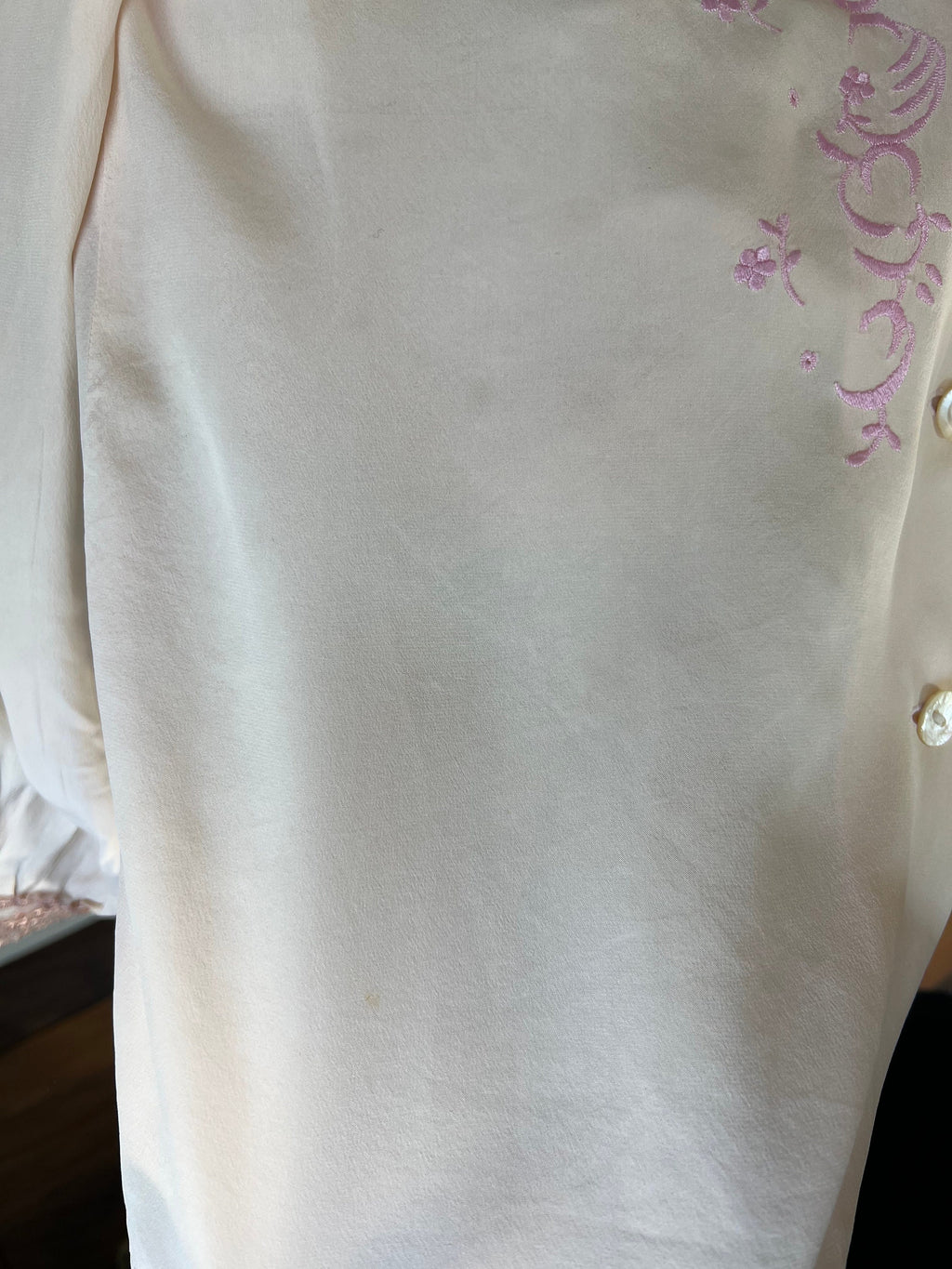 Vintage silk blouse from 1980s in light pink and lace