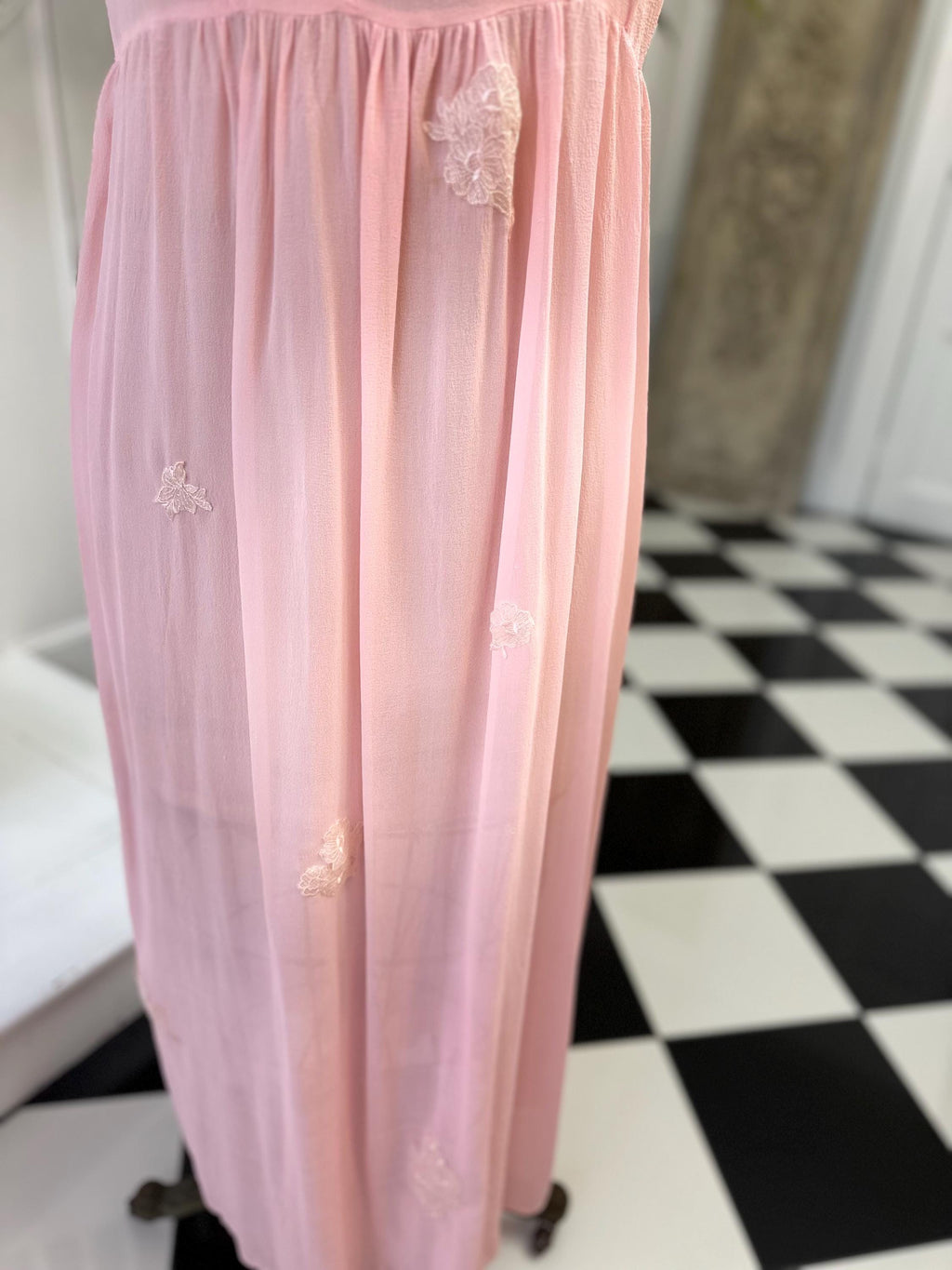 1940s Pink silk crepe dress with hand embroidery details on the shoulder added lace appliqués
