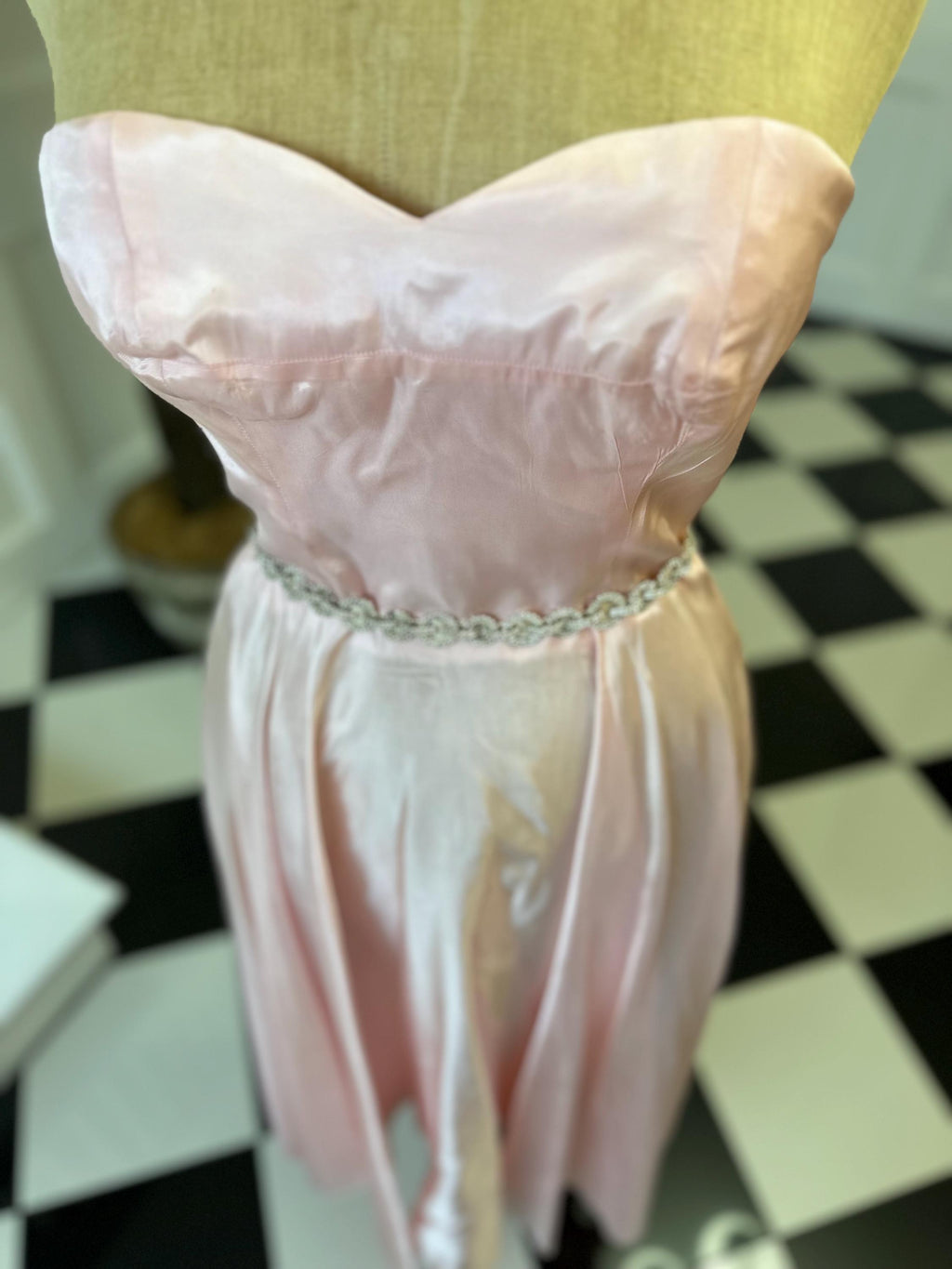 Vintage 1940s pink silk taffeta strapless dress