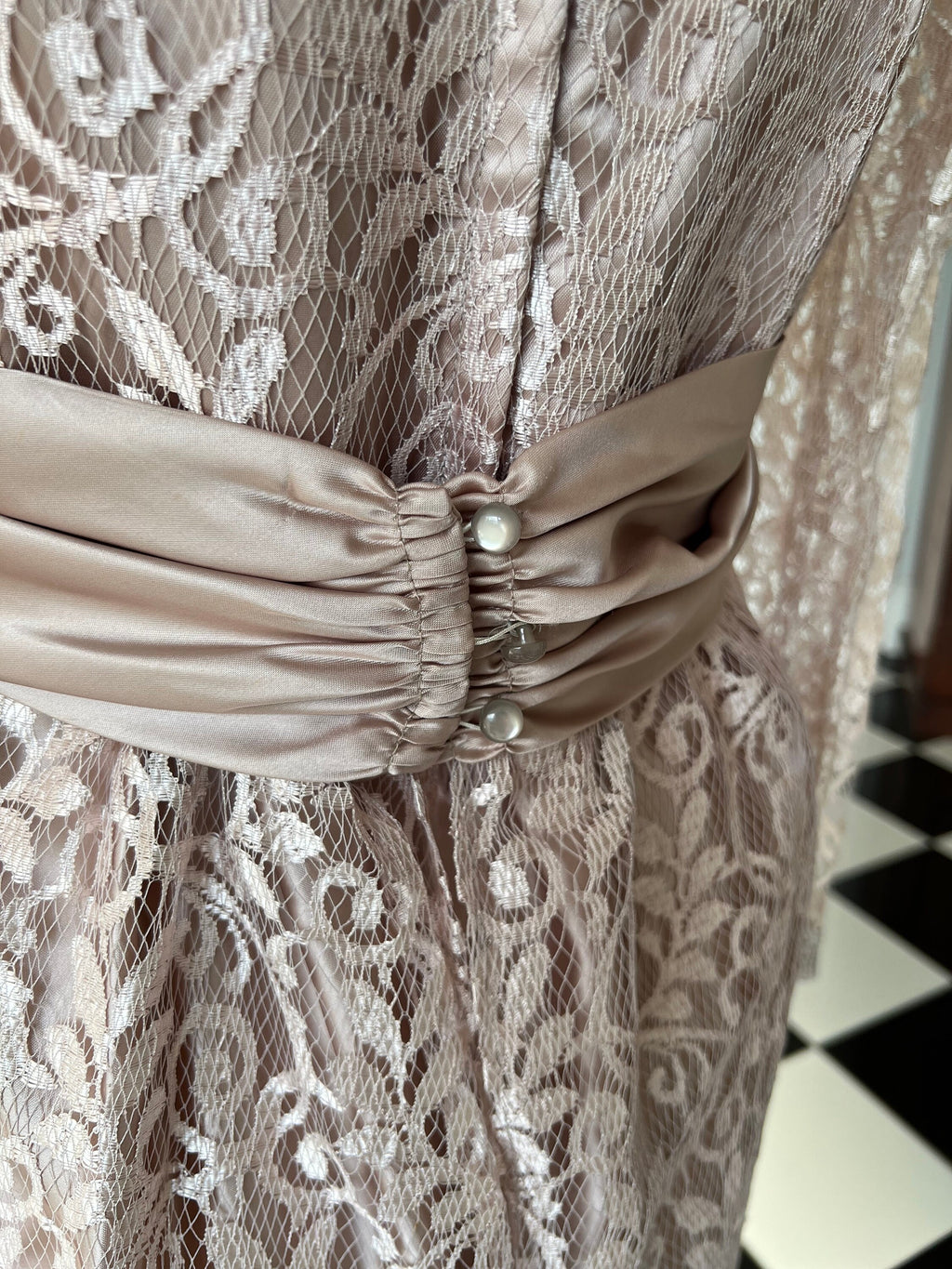 1980s mauve lace  evening dress
