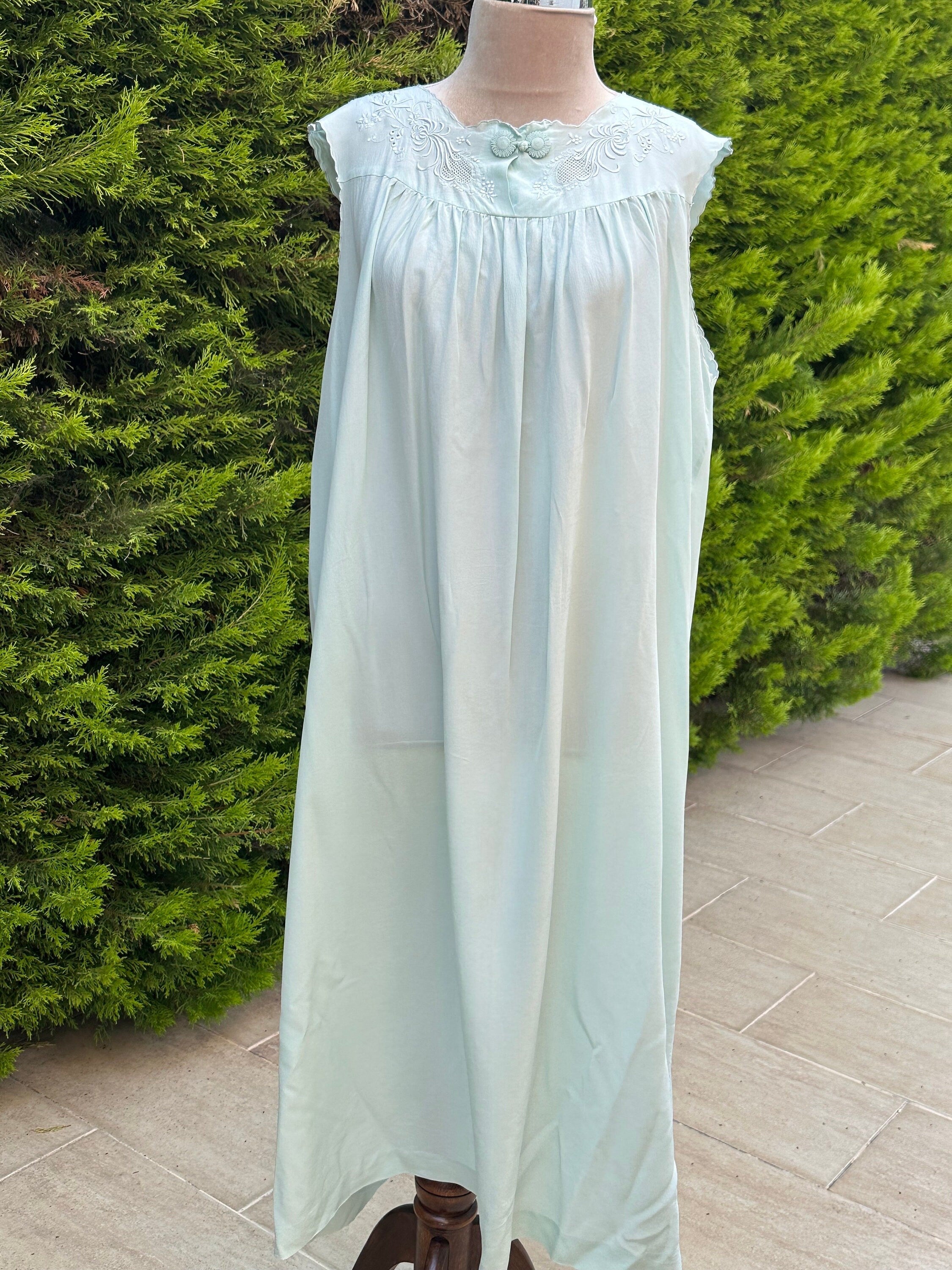 Vintage 1950s seafoam green silk smock slip  hand embroidered slip