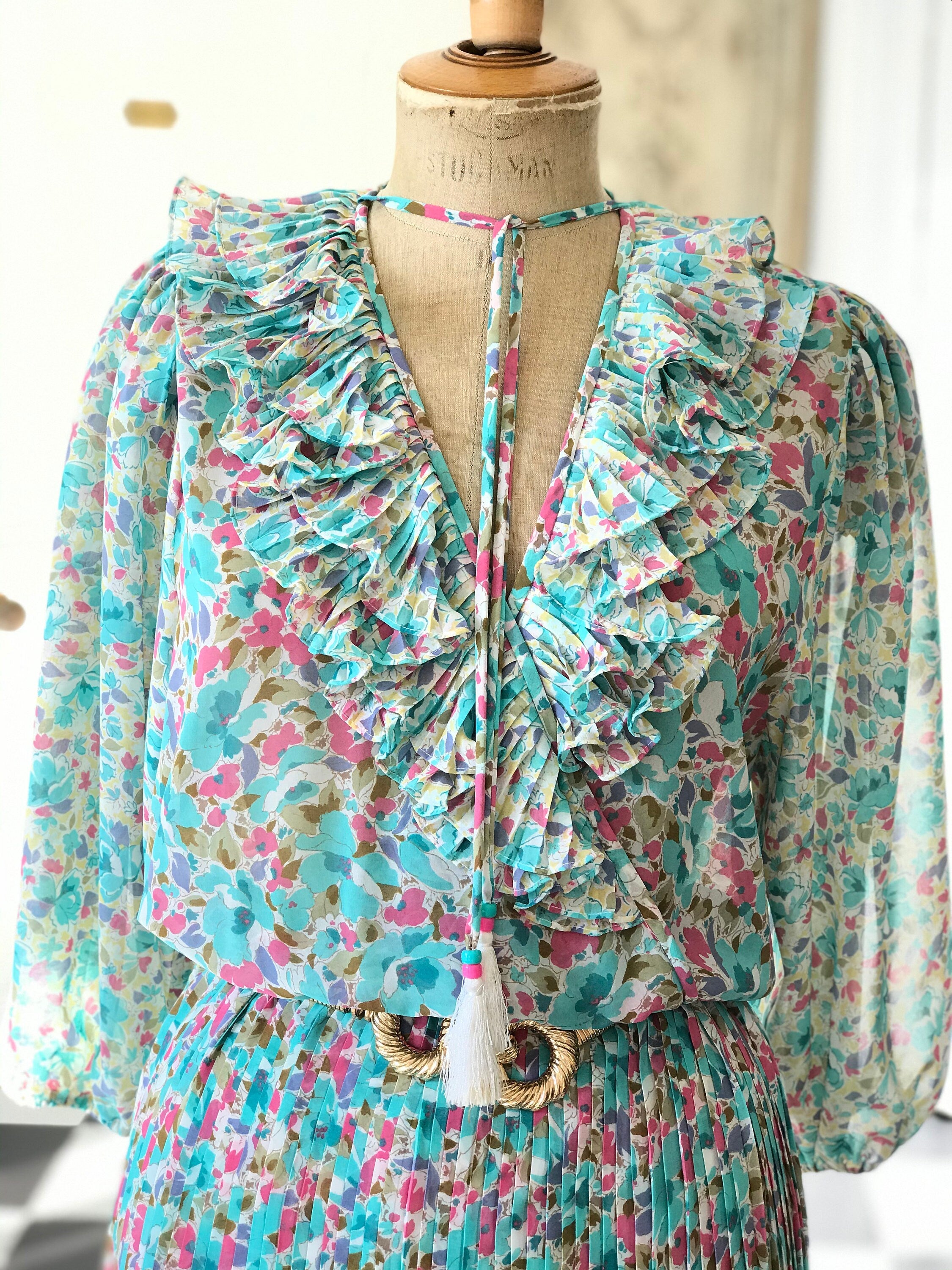 1970s 1980s Vintage long  summer dress with ruffle floral dress  label Diane Freis