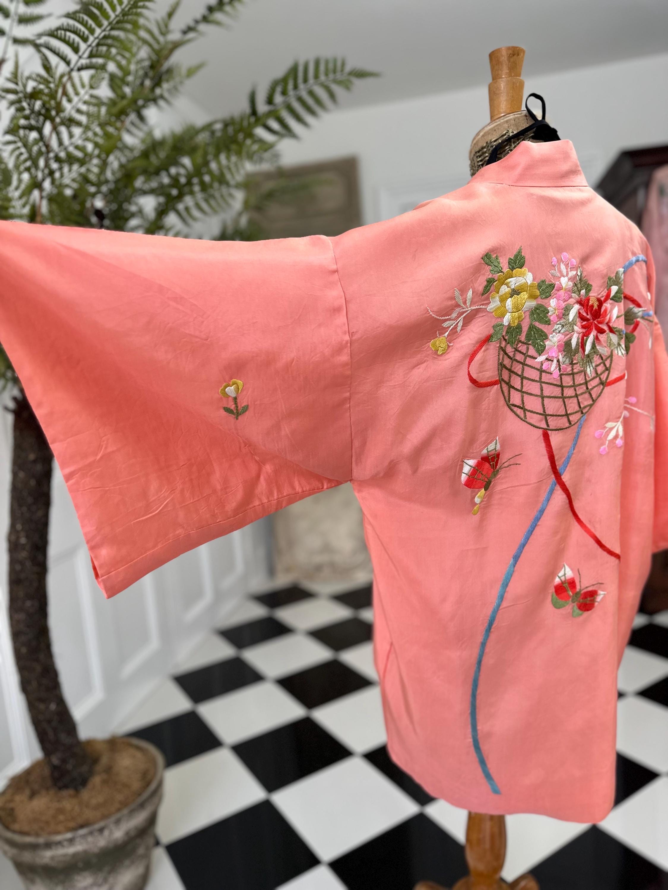 vintage pink silk hand embroidered kimono Japanese  Haori