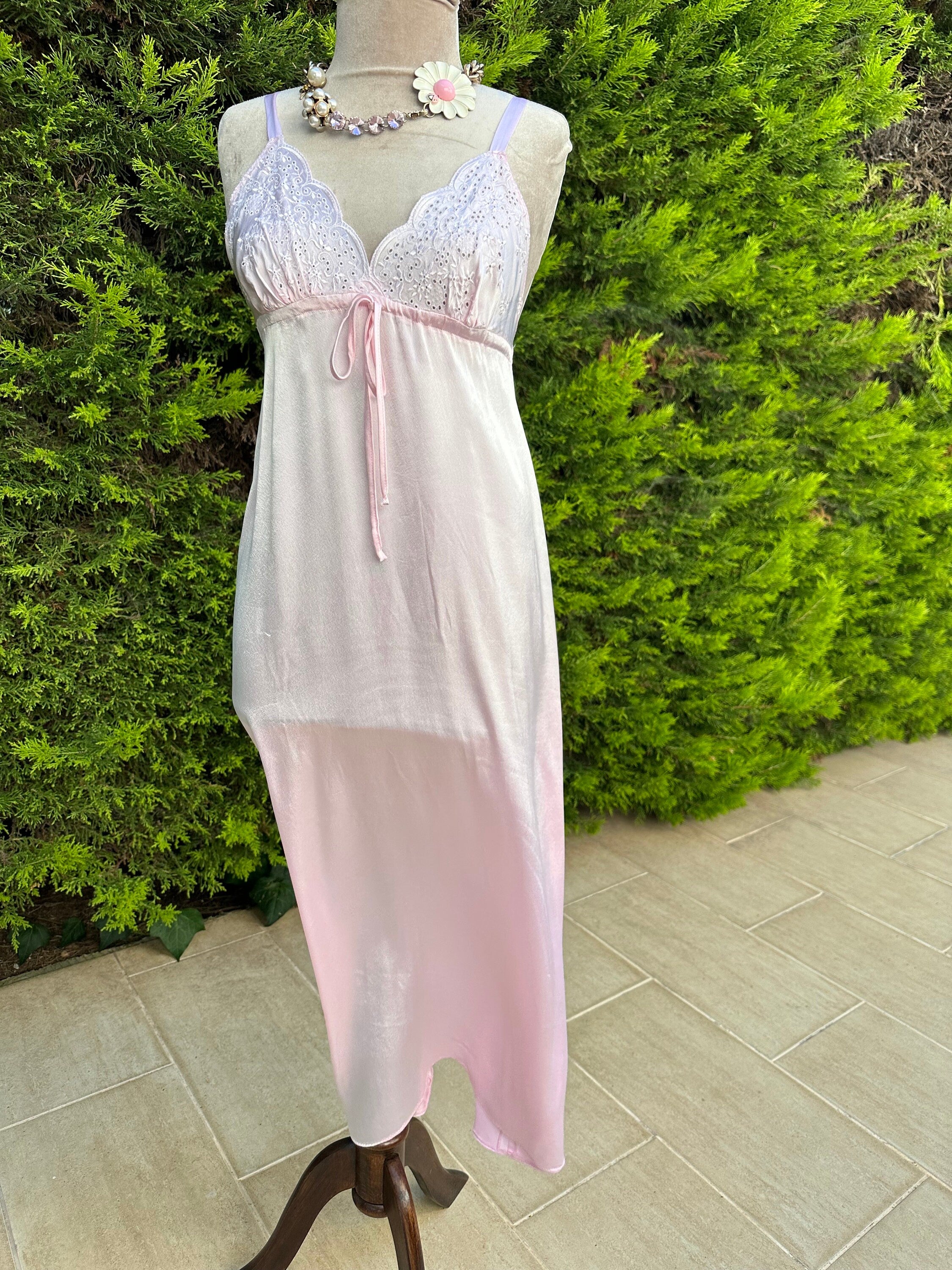 1970 Vintage long pink slip dress with embroidery