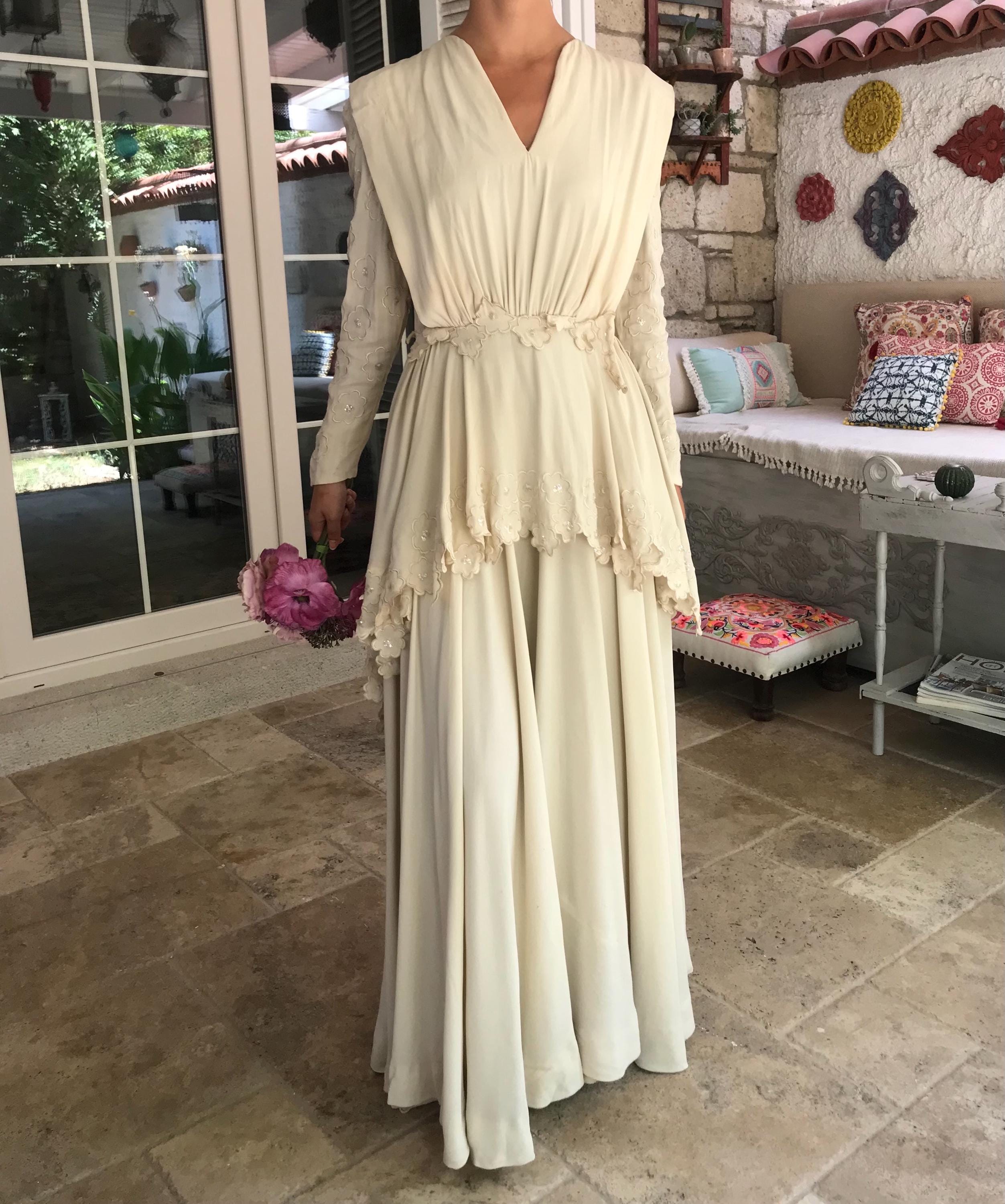 1940s Vintage Cream Georgette Wedding Dress with Floral Embroidery