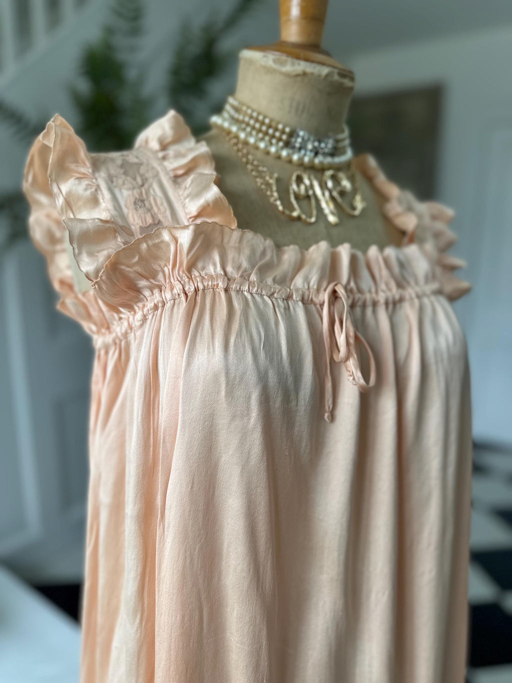 Vintage 1930s 40s  peach Silk smock slip dress hand embroidery and ruffle trimming