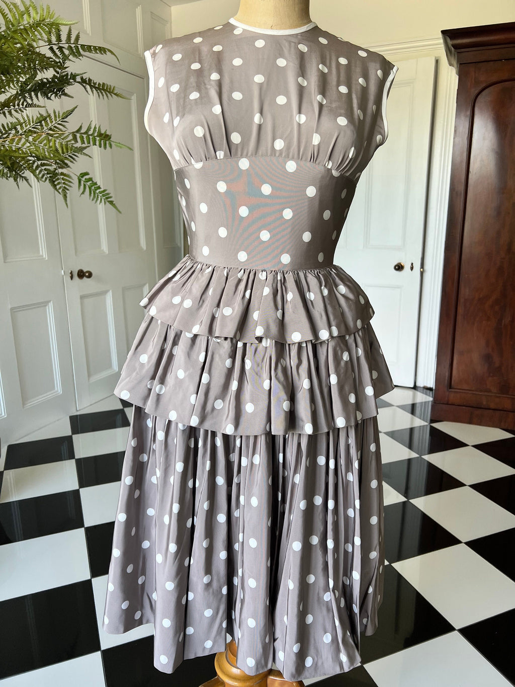 1950s mink and  white  silk tafetta polka dot ruffle skirt dress