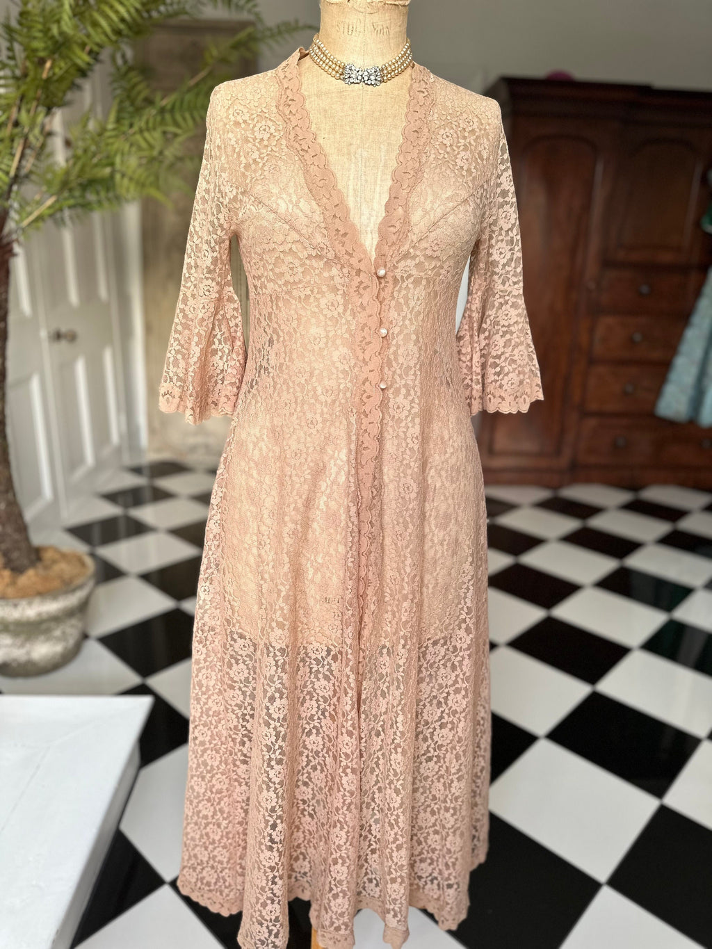 1970s Beige sheer lace peignoir robe with bell sleeves