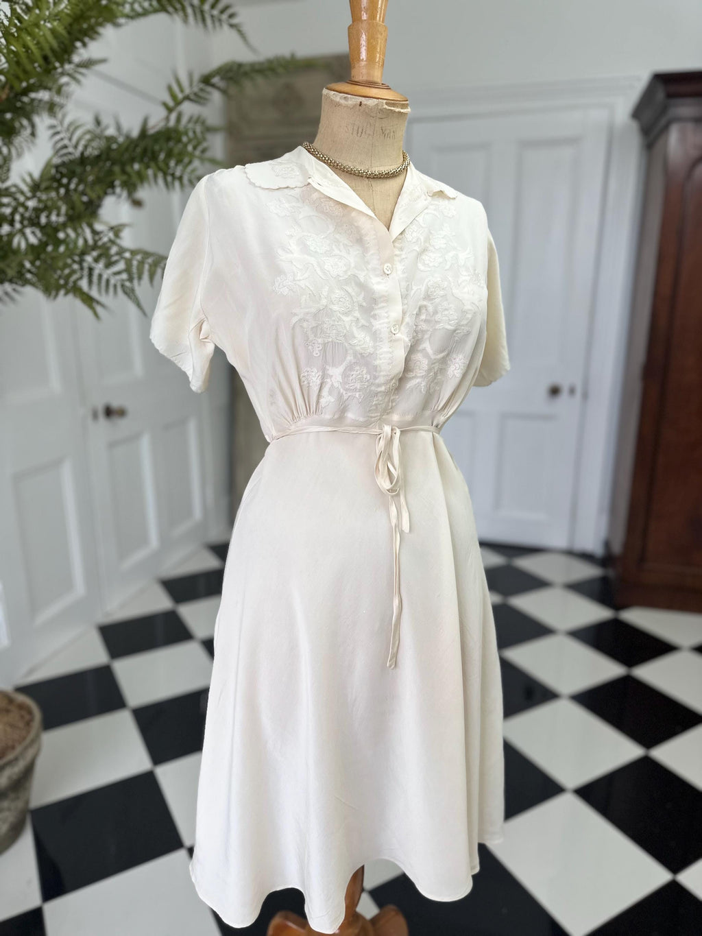 1940s Cream Silk Dress: Vintage Hand Embroidered A-Line