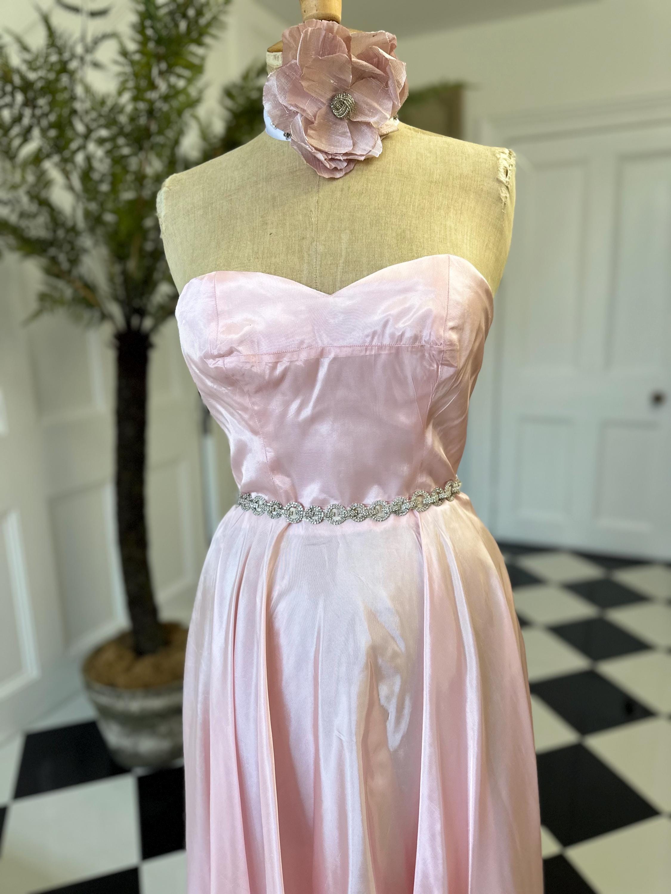 Vintage 1940s pink silk taffeta strapless dress