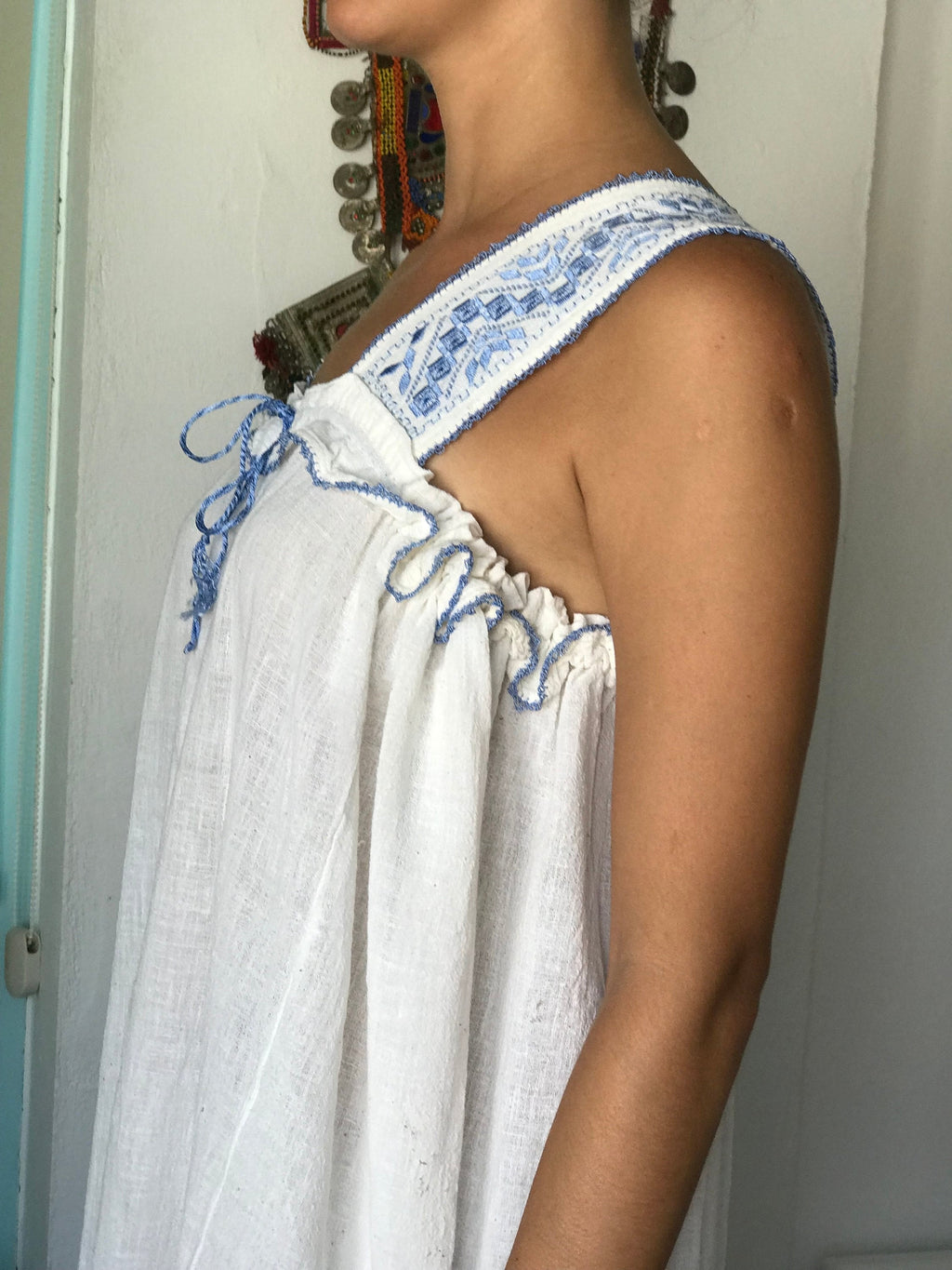 Vintage 1940s dress in hand loomed cotton with hand embroidery smock summer