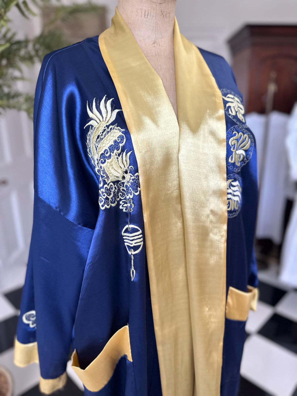 1970s reversible Kimono in yellow and royal blue size XXL