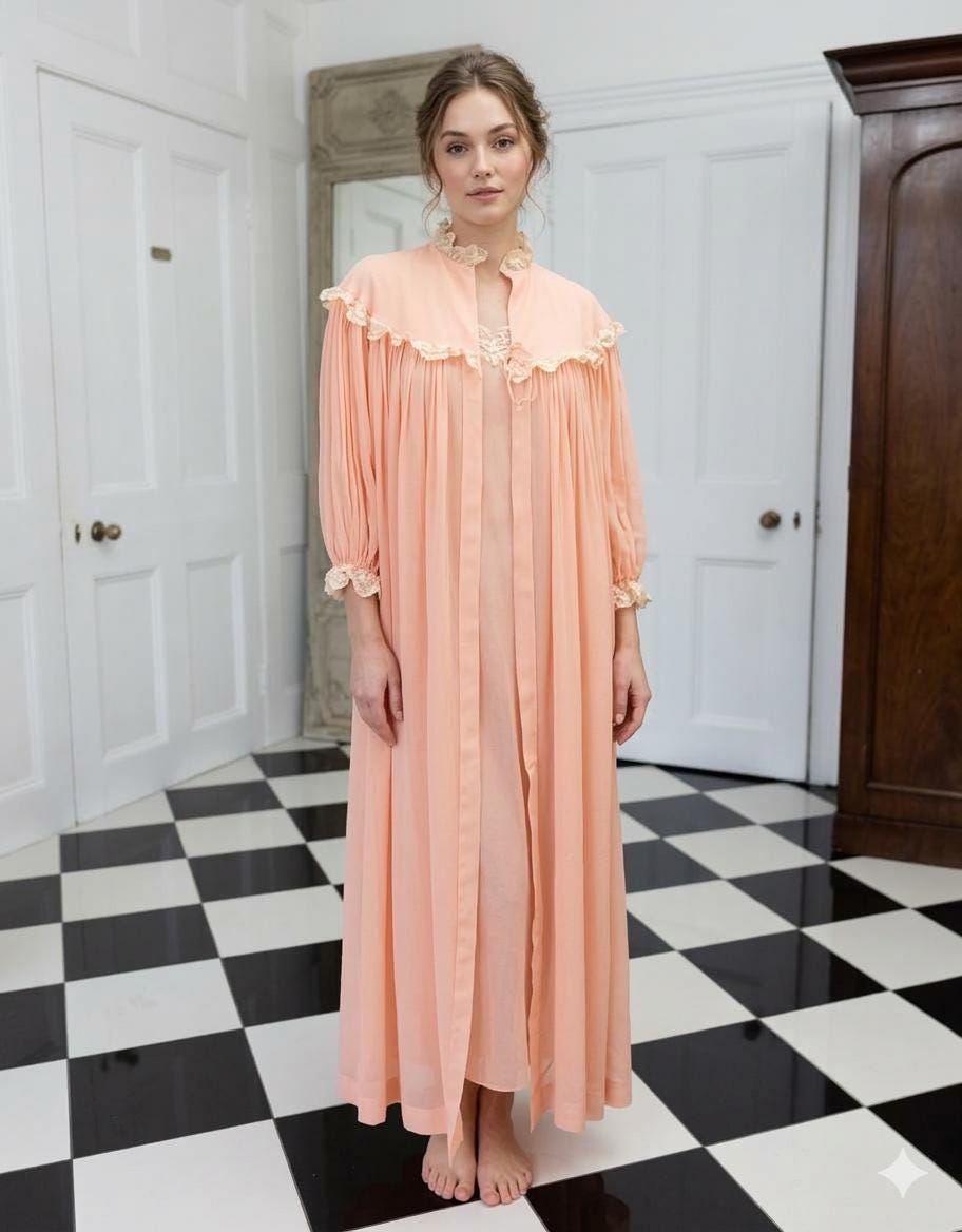 1940s Peach Silk Crepe Lace Robe – Smock Style Dressing Gown, Hollywood Glamour Lingerie