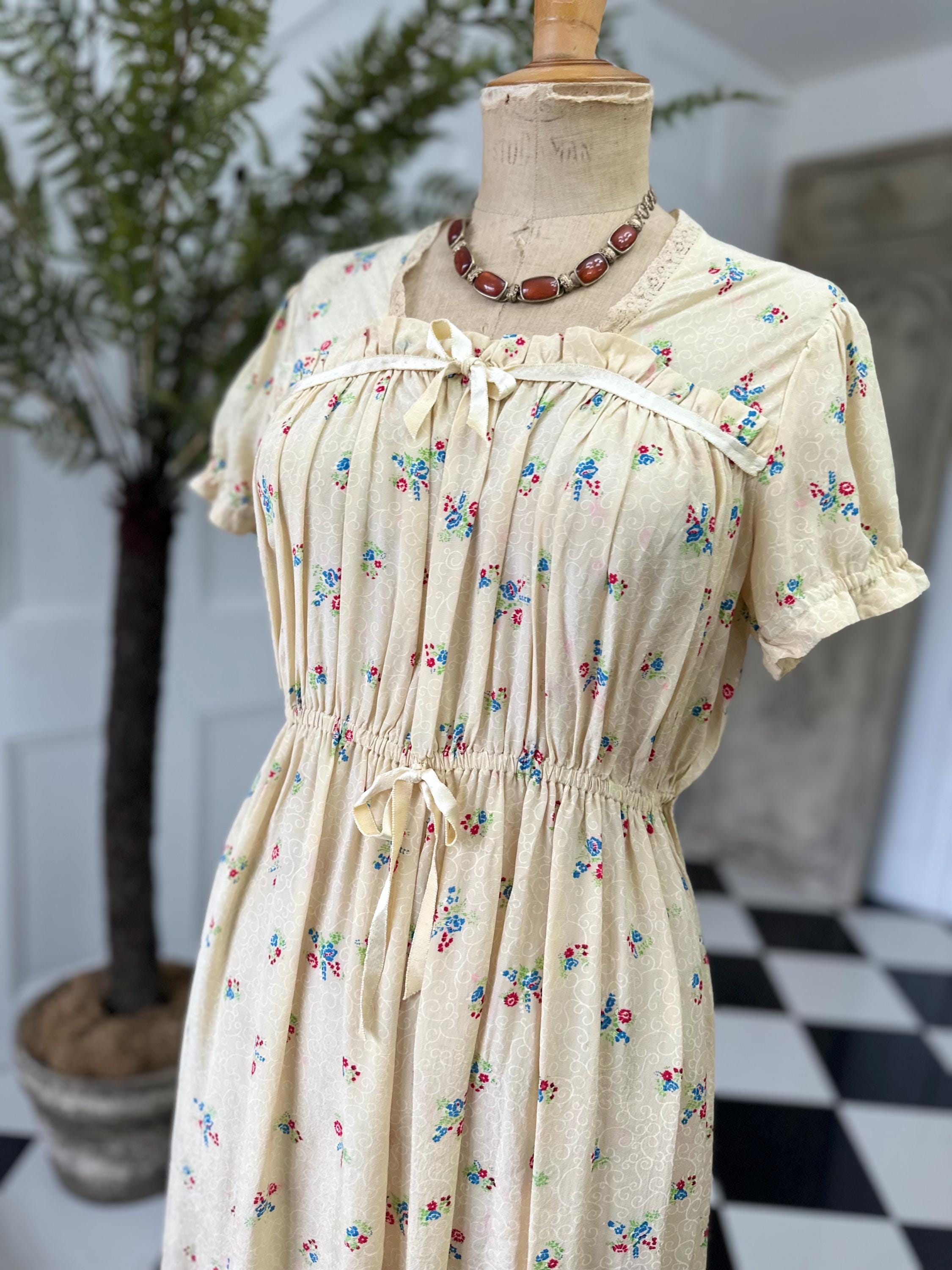 Vintage 1940s Silk Dress with Tiny Floral Details