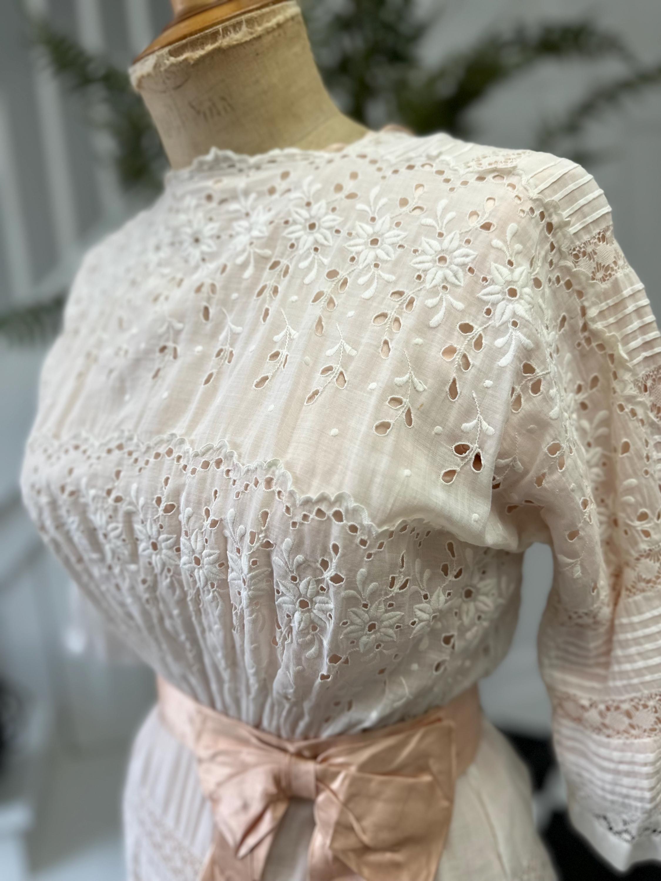 Antique 1900s white lace cotton tea dress