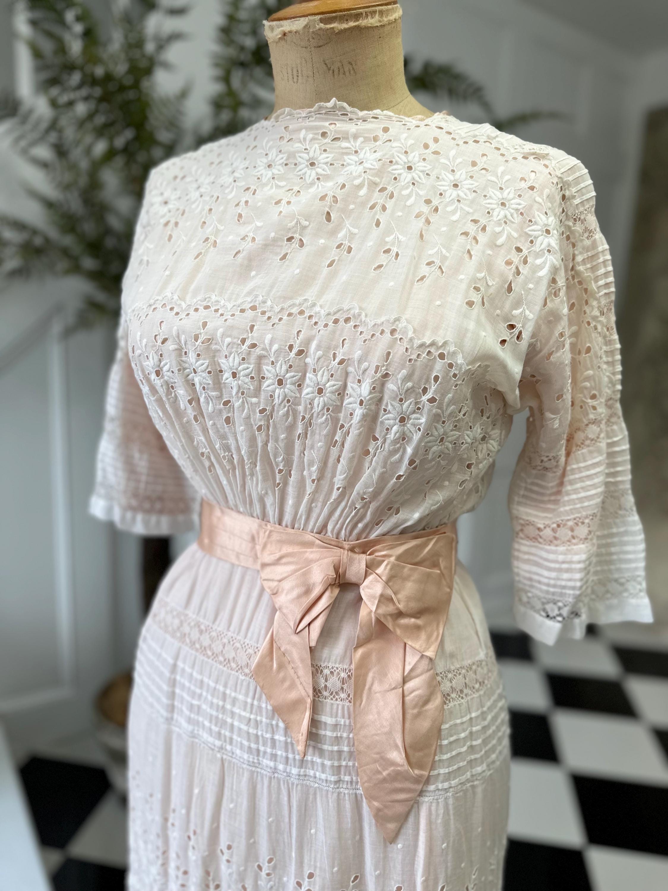 Antique 1900s white lace cotton tea dress