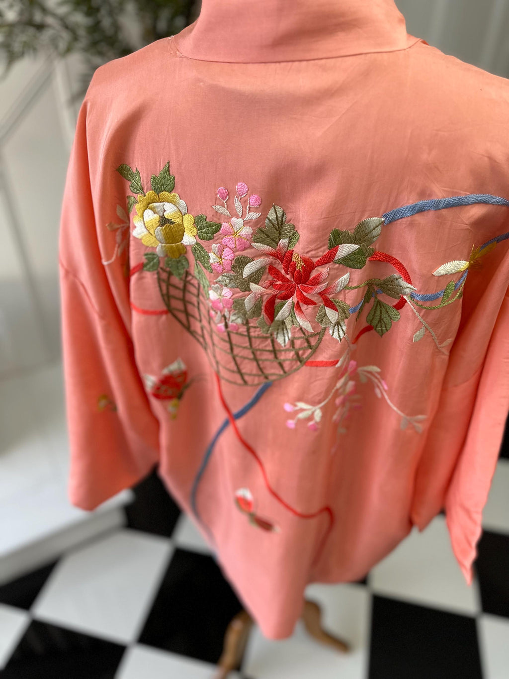 vintage pink silk hand embroidered kimono Japanese  Haori