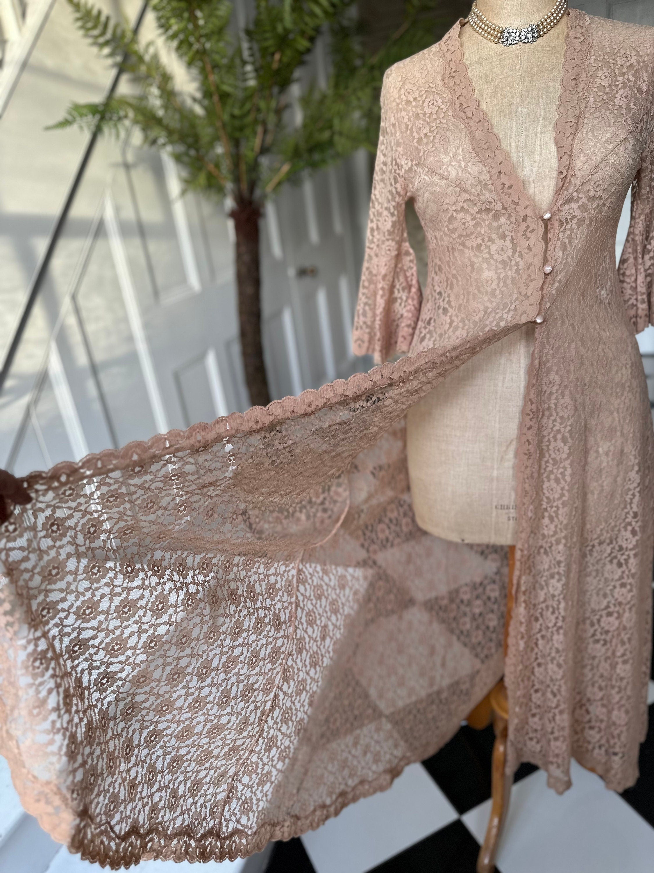 1970s Beige sheer lace peignoir robe with bell sleeves