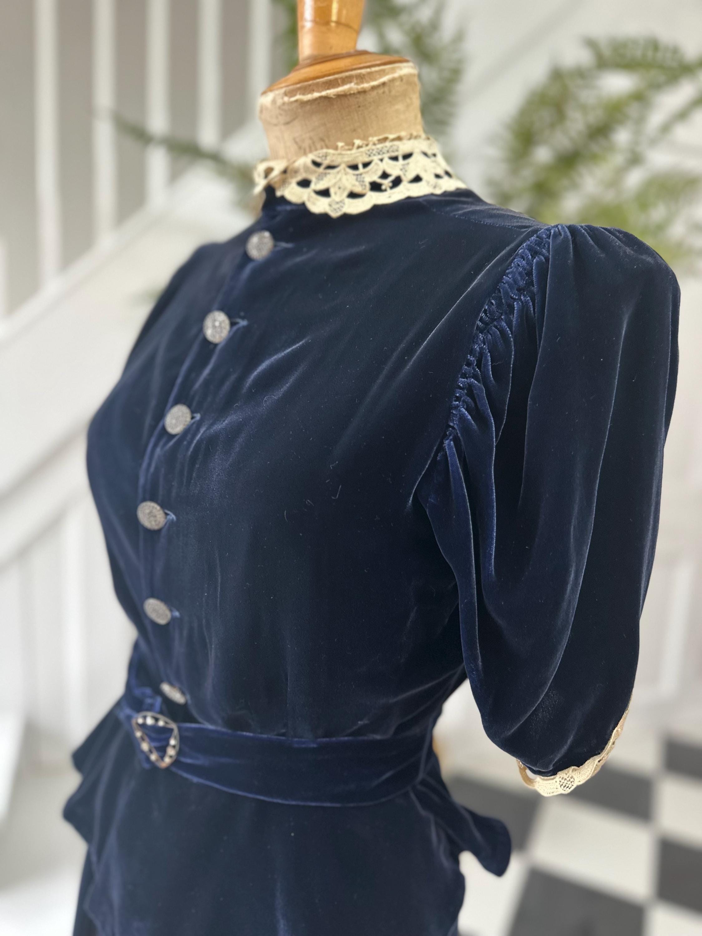 1940s Navy Silk Velvet Dress & Jacket Set – Peplum Waist, Lace Collar, Cocktail Outfit
