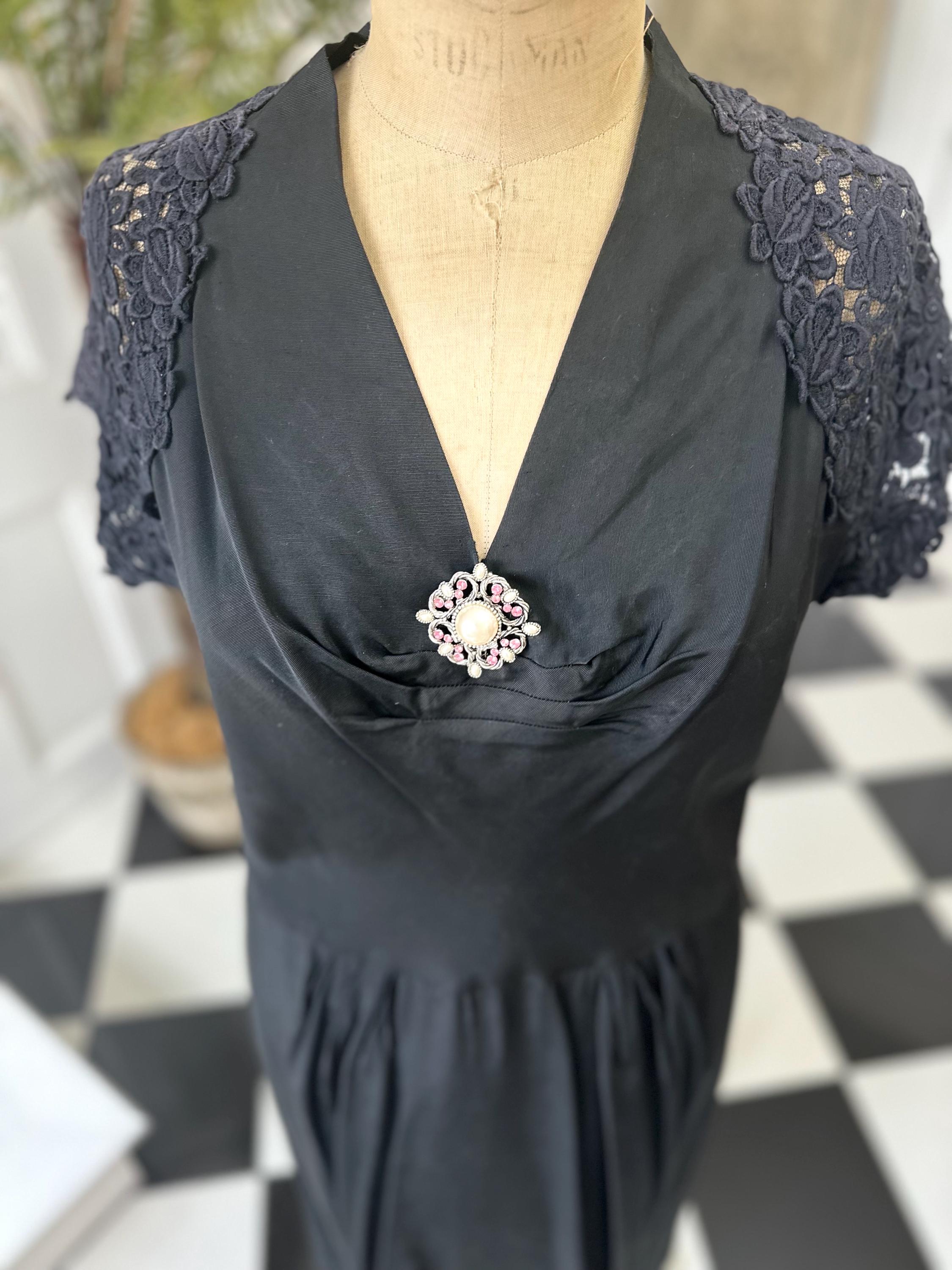 1940s Taffeta and cotton lace shift dress