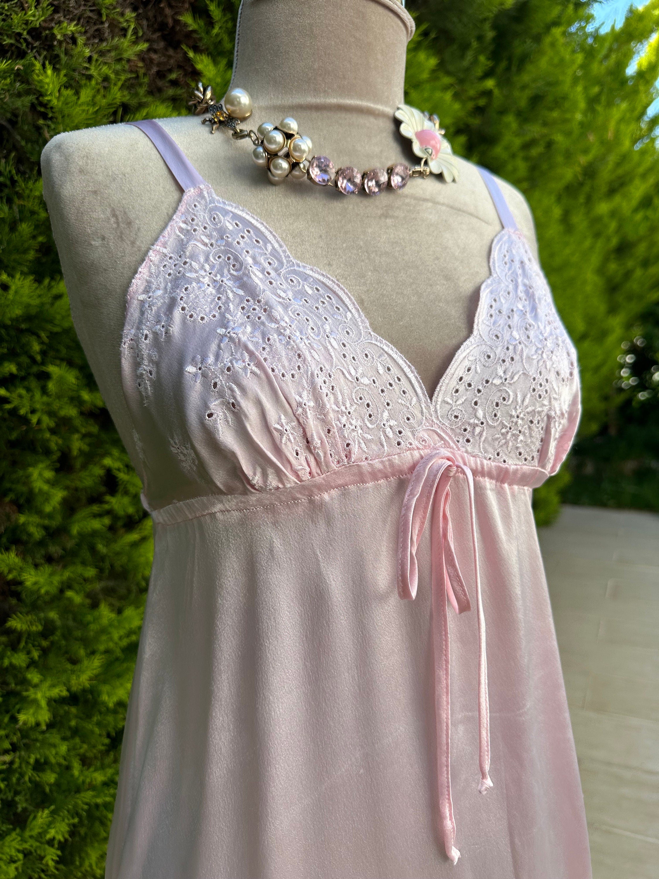 1970 Vintage long pink slip dress with embroidery