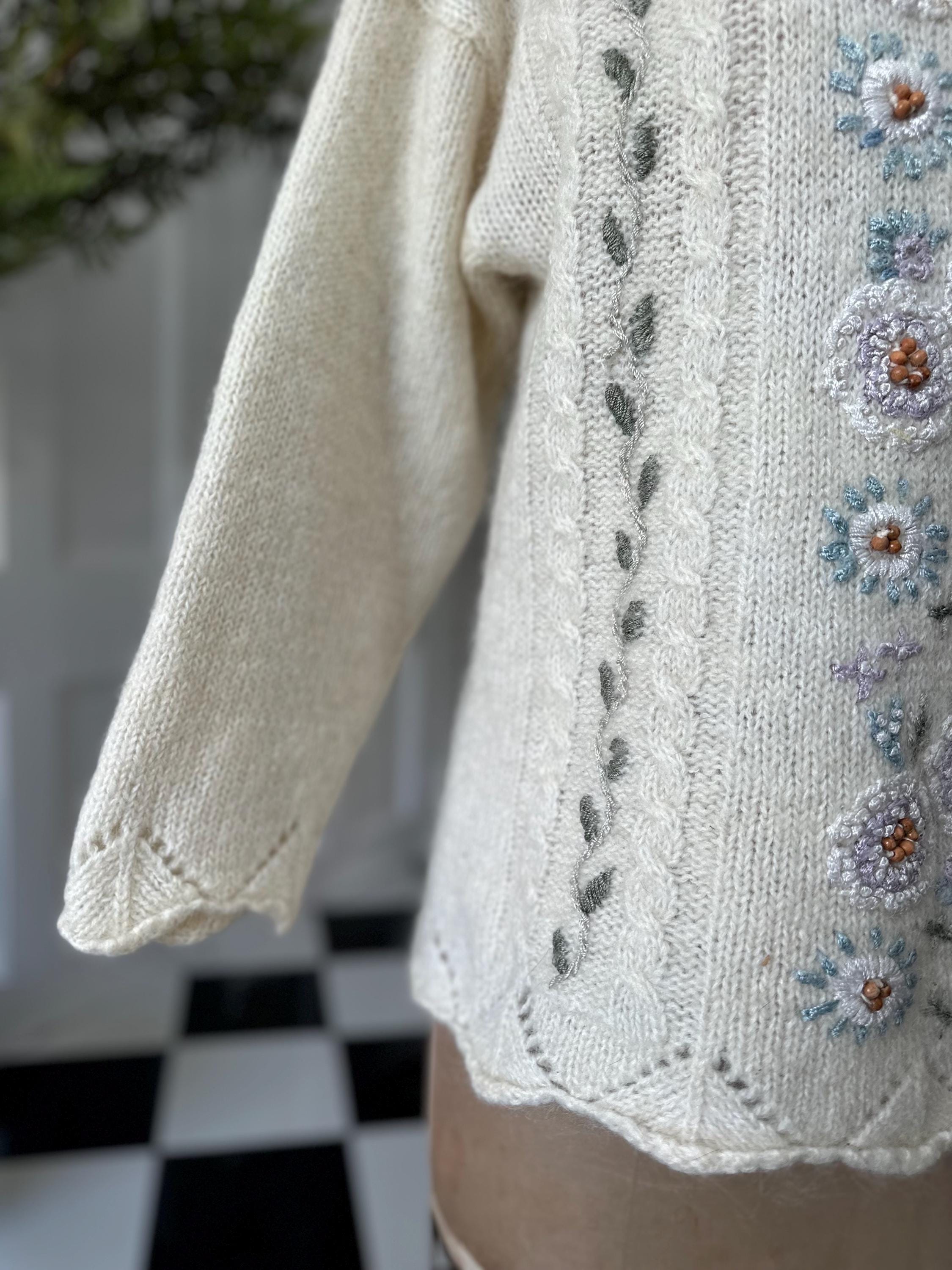 1980 Cream knitted jumper with hand embroidery details