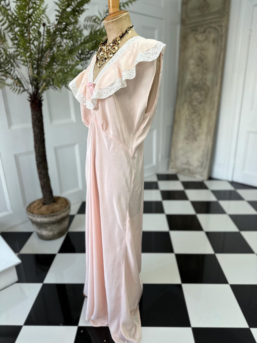 1930s Pale Pink Slip Dress: Vintage Bias Cut with Cream Lace