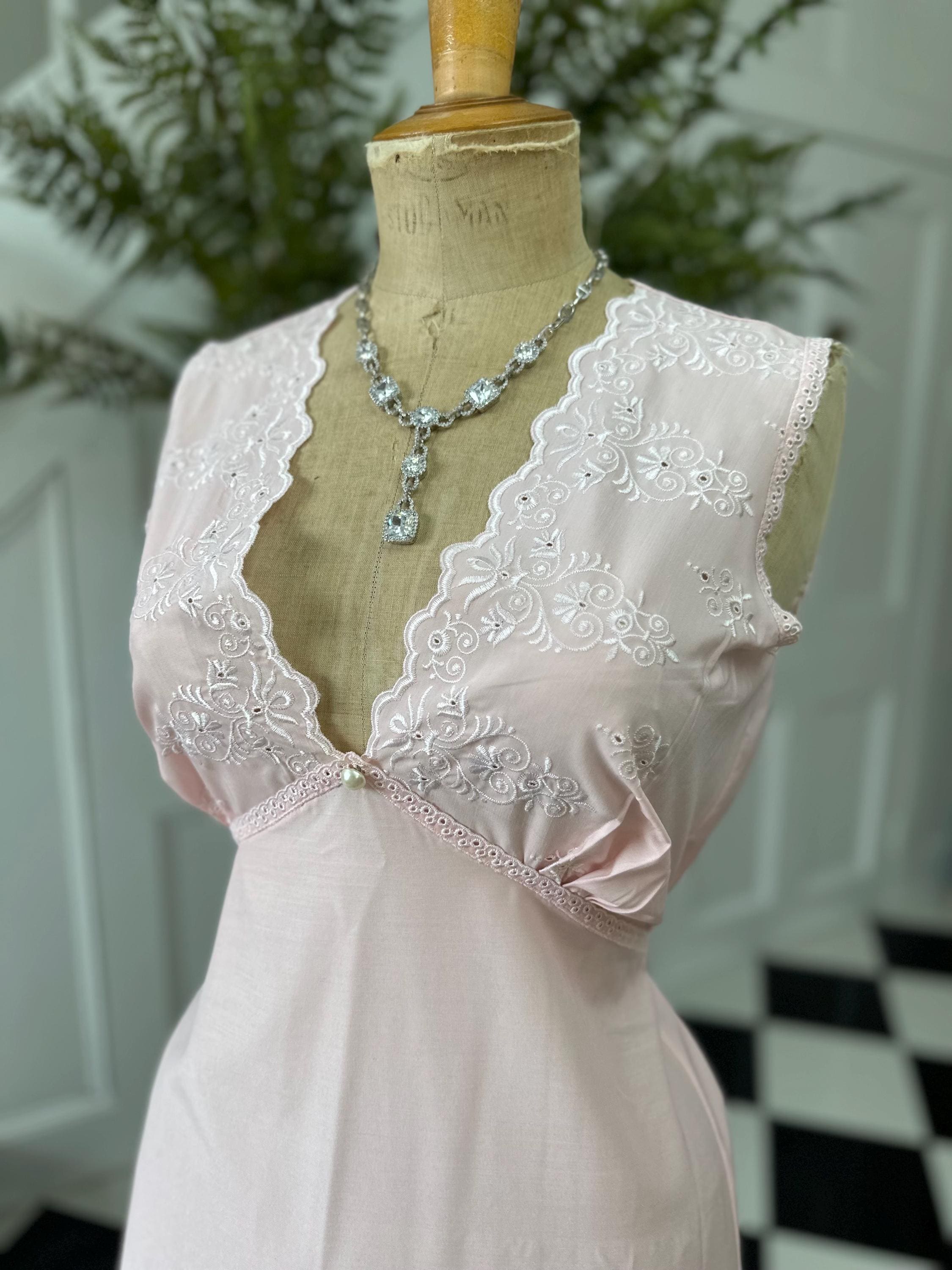 1970s baby pink long slip dress