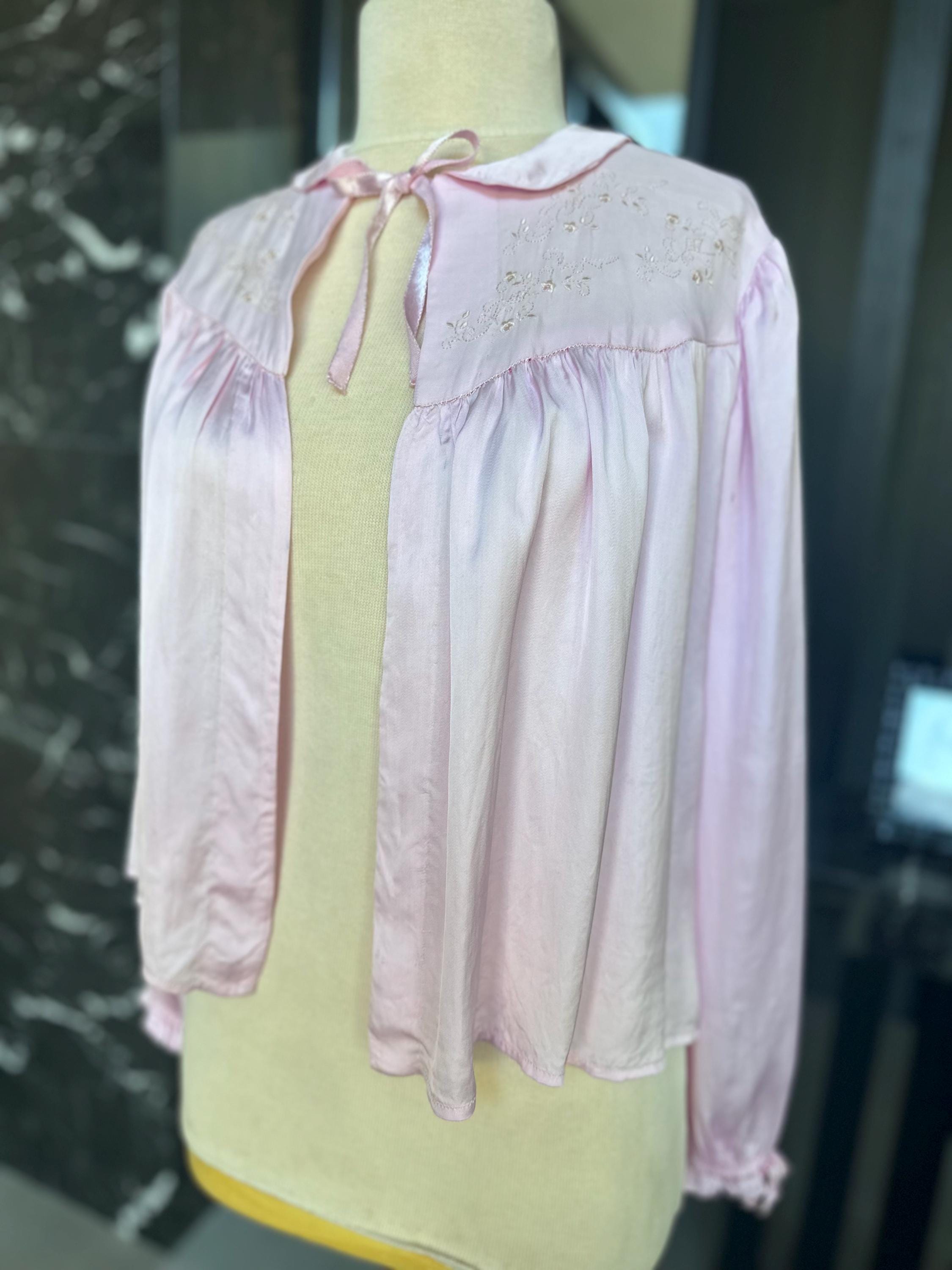 Antique 1940s pink Satin Bed Jacket – Authentic with Lace Trim Boler